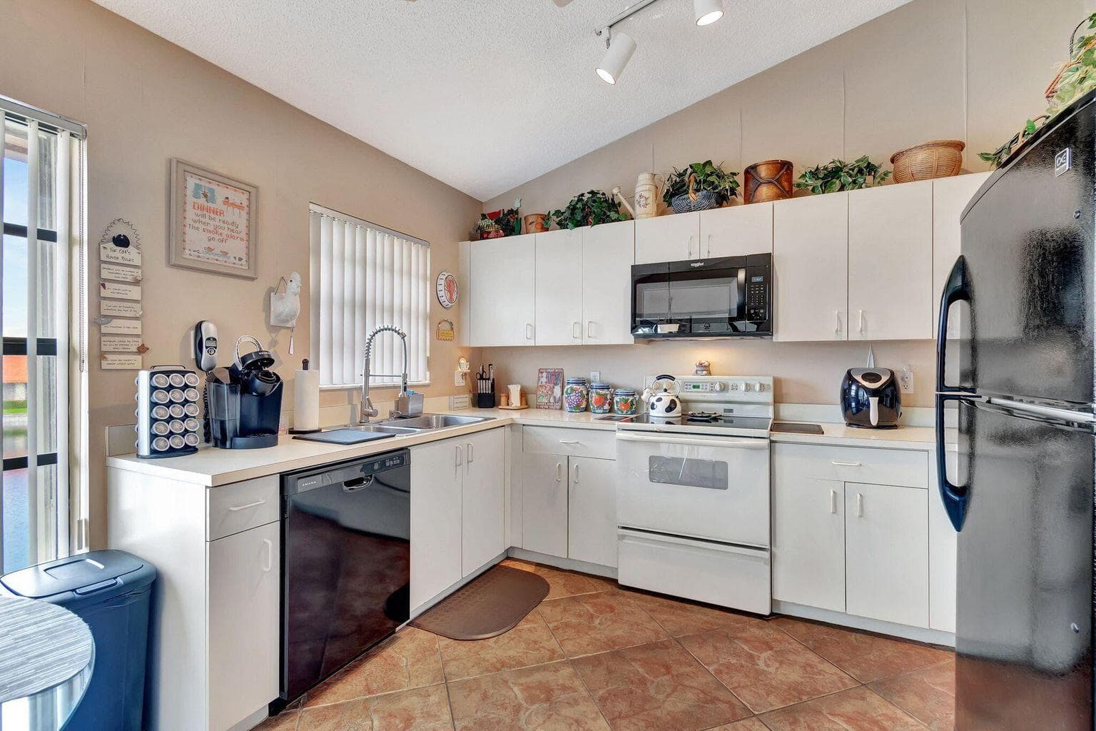 8300 Waterline Drive 201, Boynton Beach, FL 33472 — photo 10 of 41