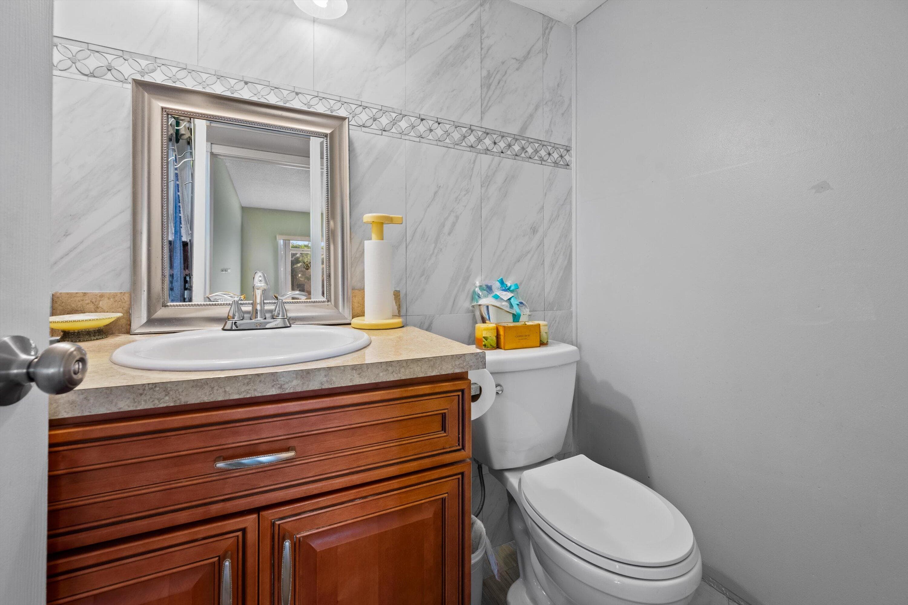 380 Sheffield P, West Palm Beach, FL 33417 — photo 17 of 22
