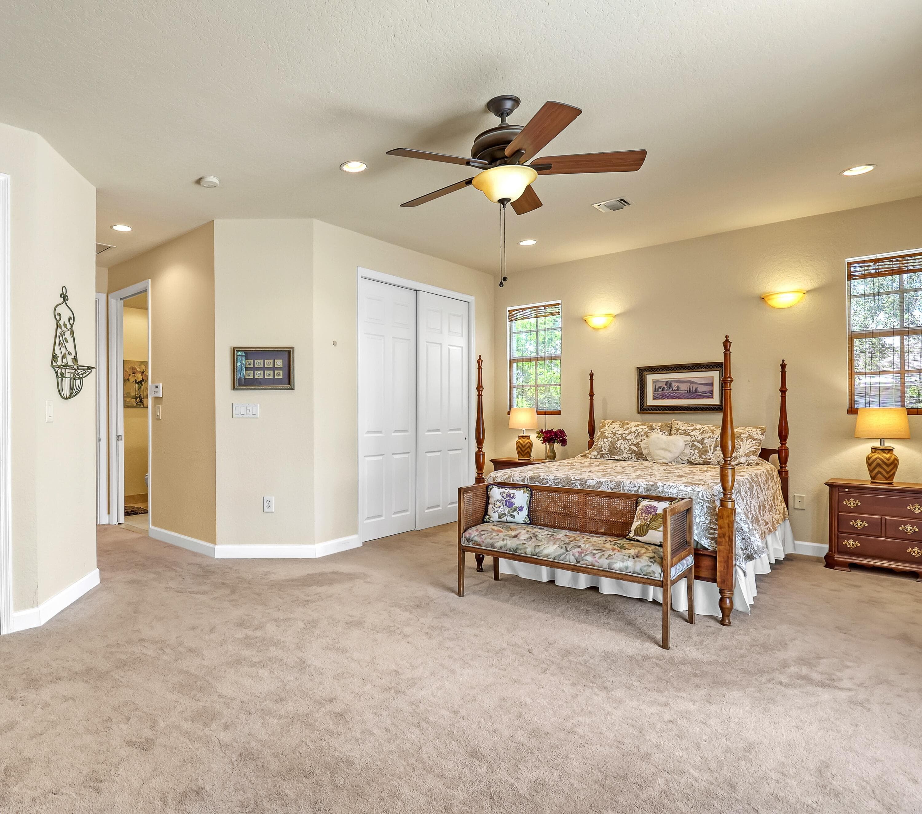 2560 NE 11th Street, Pompano Beach, FL 33062 — photo 10 of 18