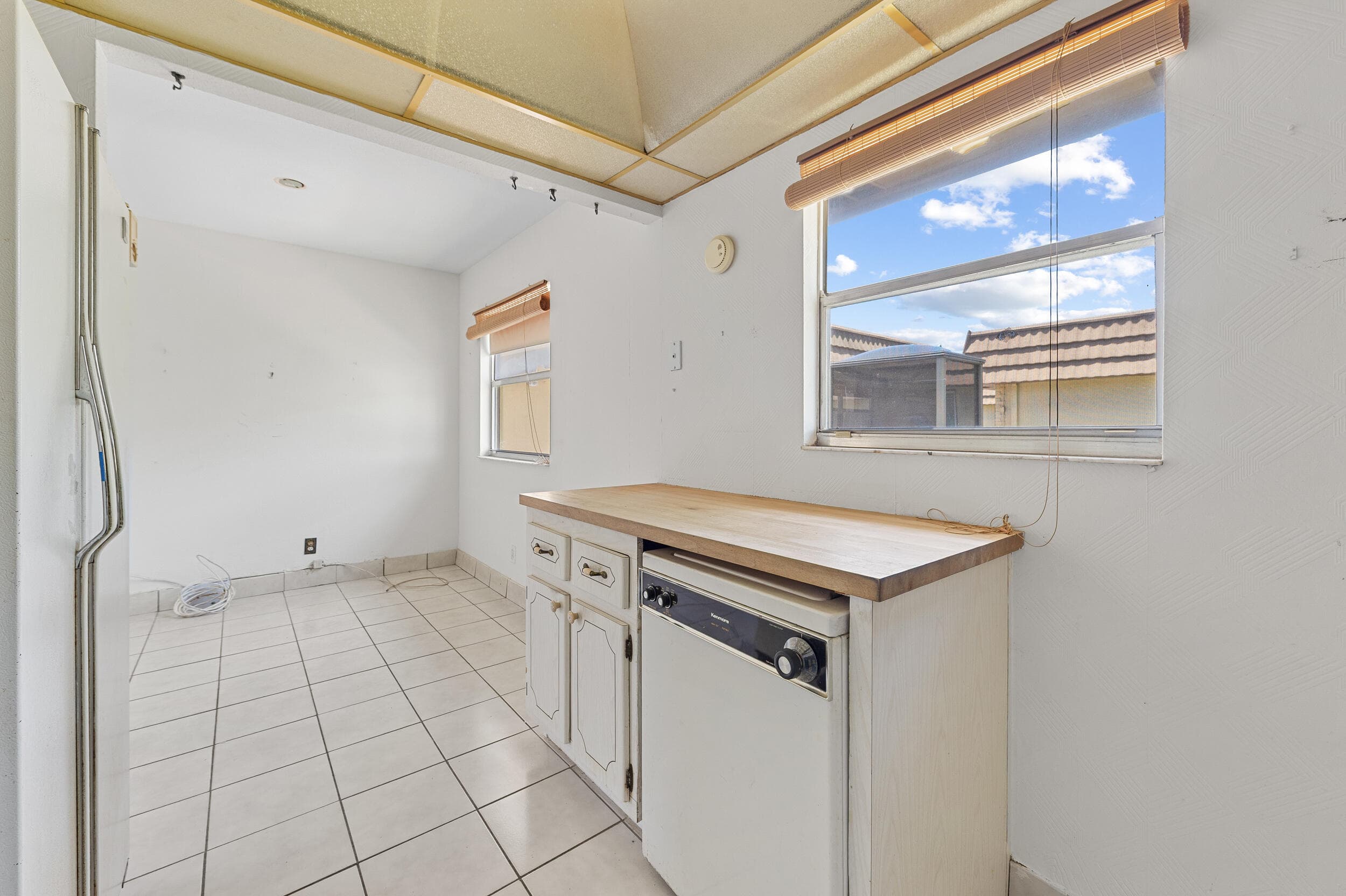 180 Saxony D, Delray Beach, FL 33446 — photo 14 of 60