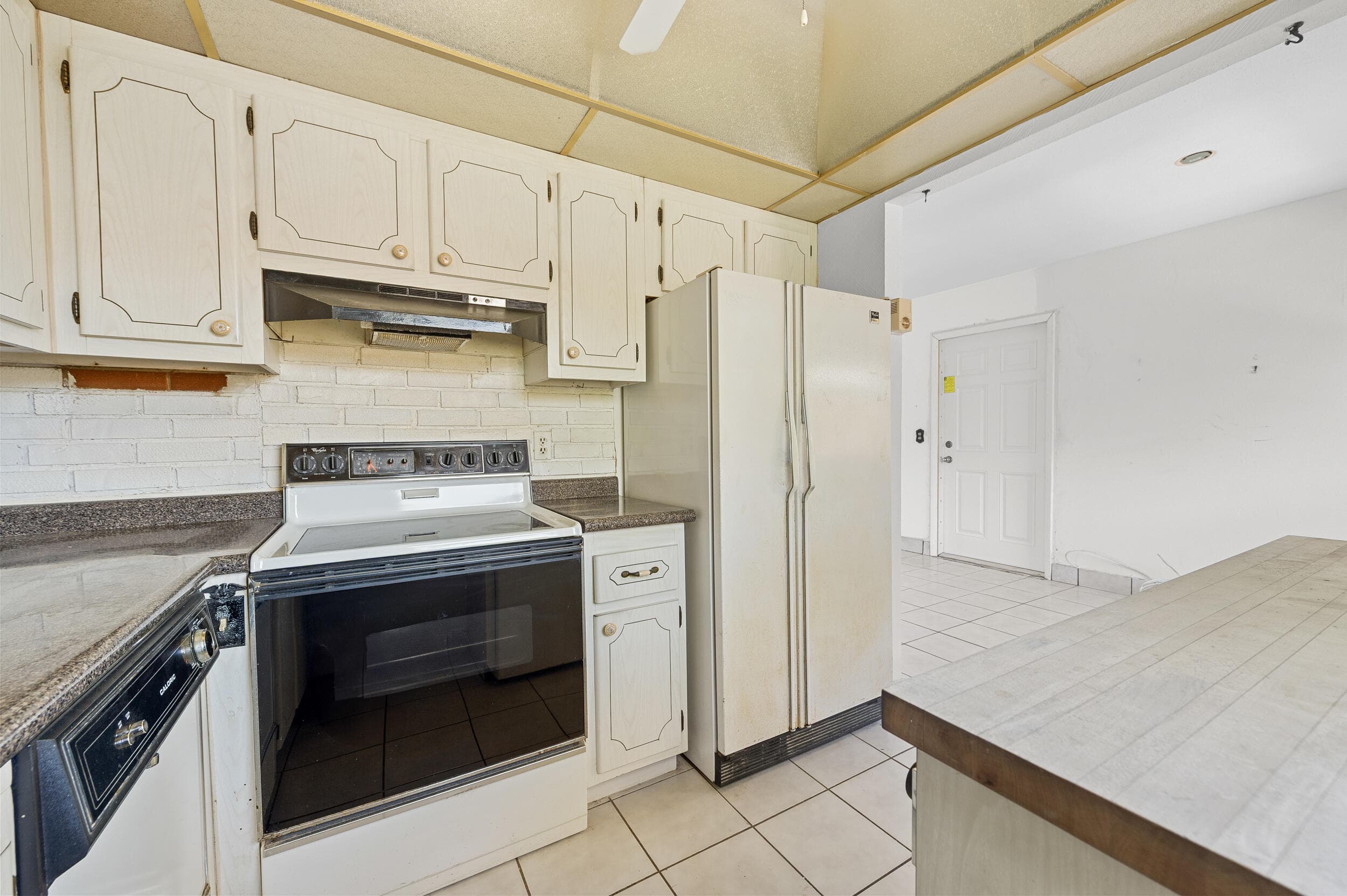 180 Saxony D, Delray Beach, FL 33446 — photo 15 of 60