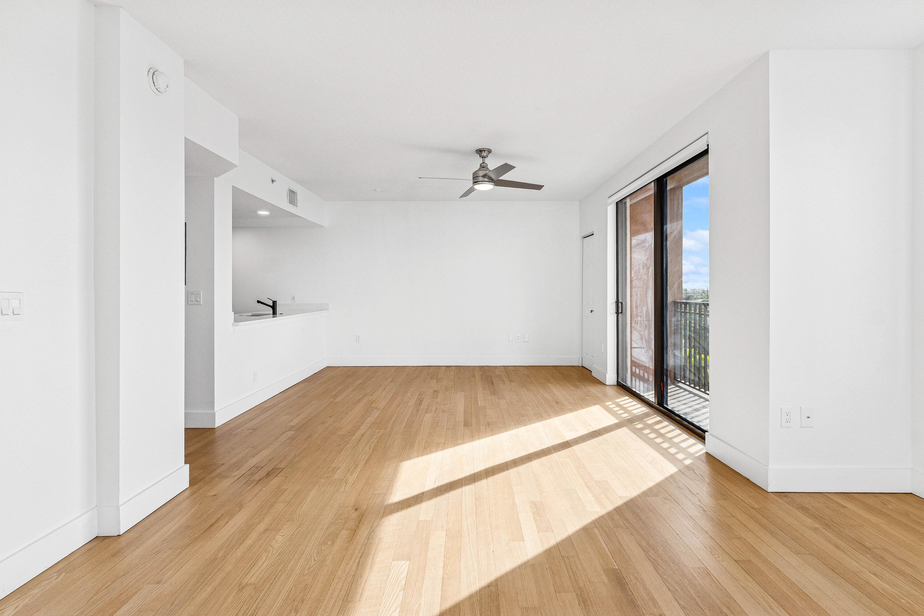 511 Lucerne Avenue 416, Lake Worth Beach, FL 33460 — photo 15 of 27