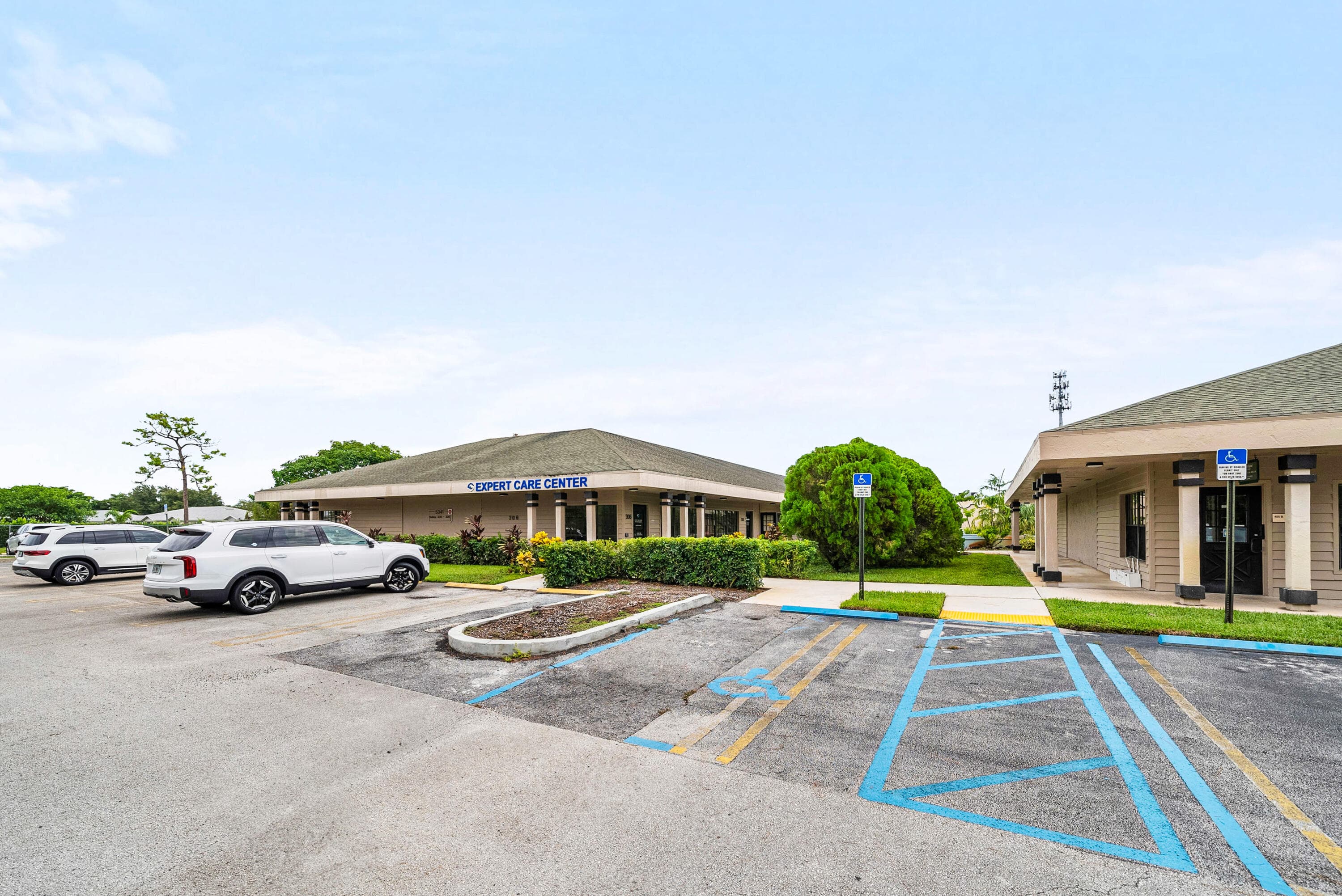 5341 W Atlantic Avenue 304, Delray Beach, FL 33484 — photo 3 of 4