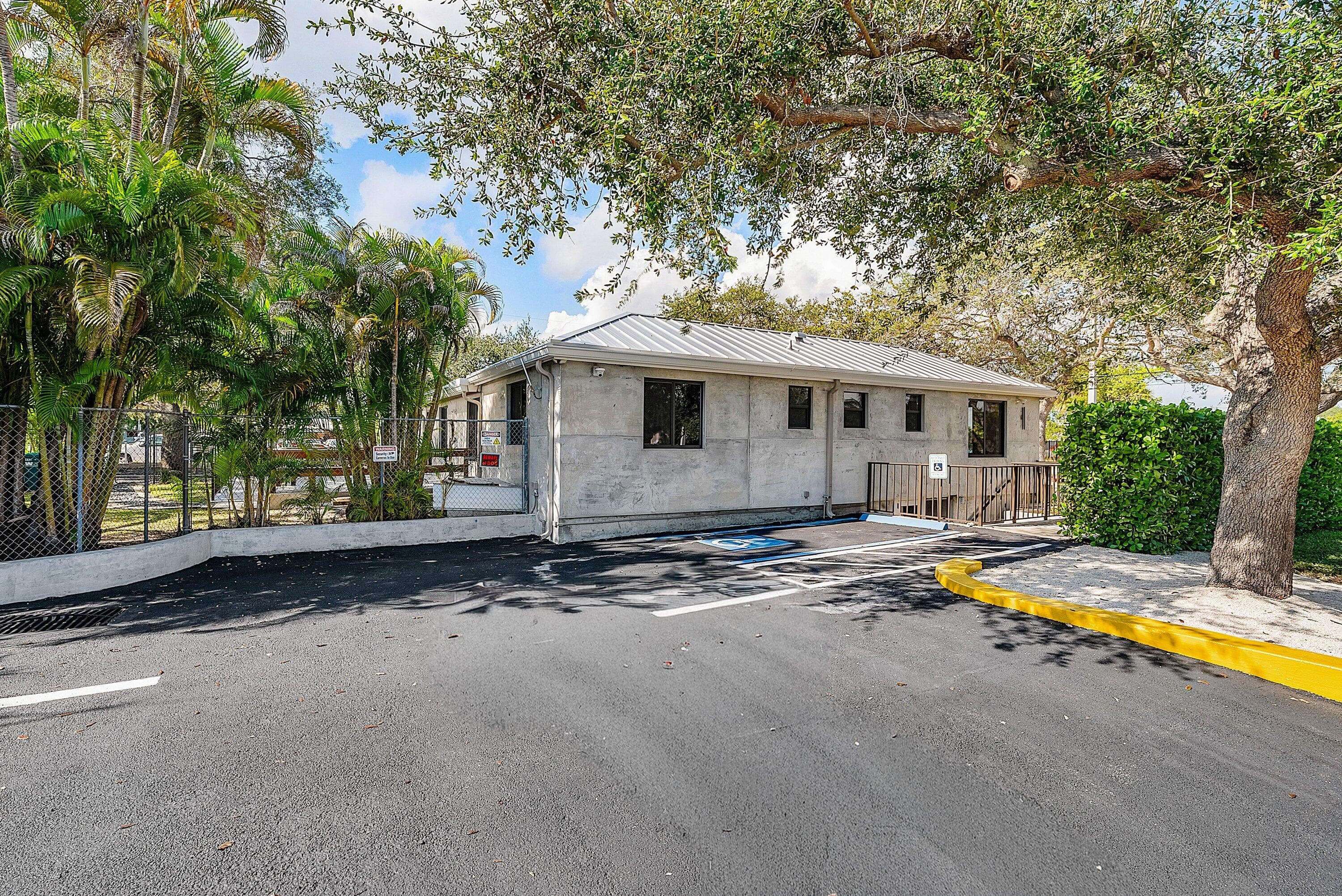 112 SE 10th Street, Delray Beach, FL 33483 — photo 13 of 50