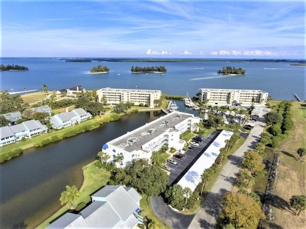 6408 S River Run Drive, Sebastian, FL 32958 — photo 29 of 36
