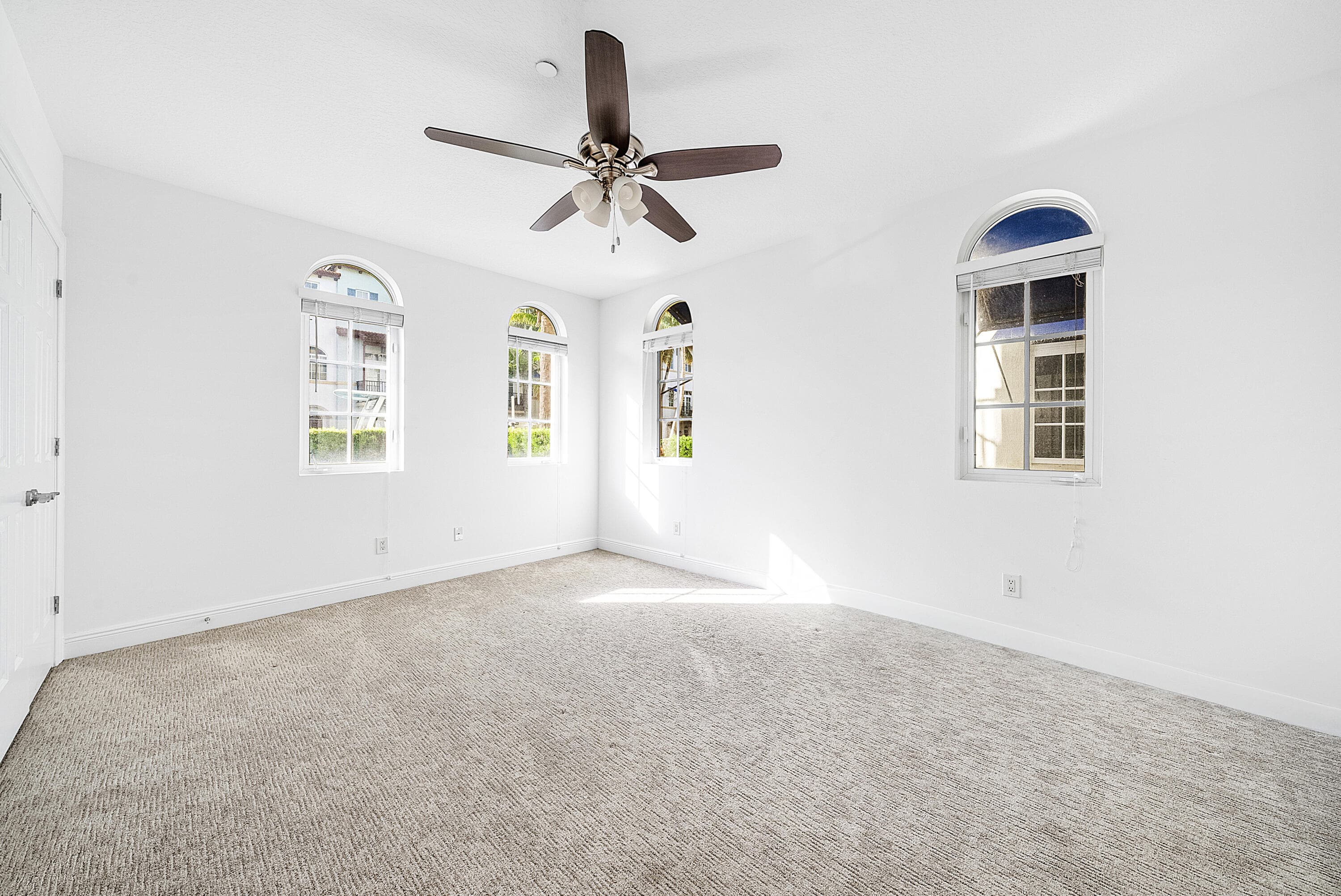824 Virginia Garden Drive, Boynton Beach, FL 33435 — photo 8 of 52