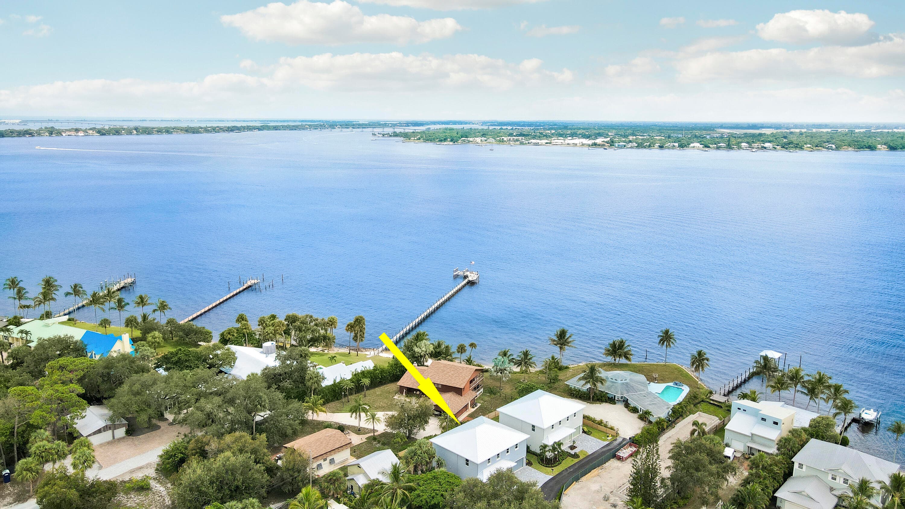 1023 NE Orange Avenue, Jensen Beach, FL 34957 — photo 8 of 67