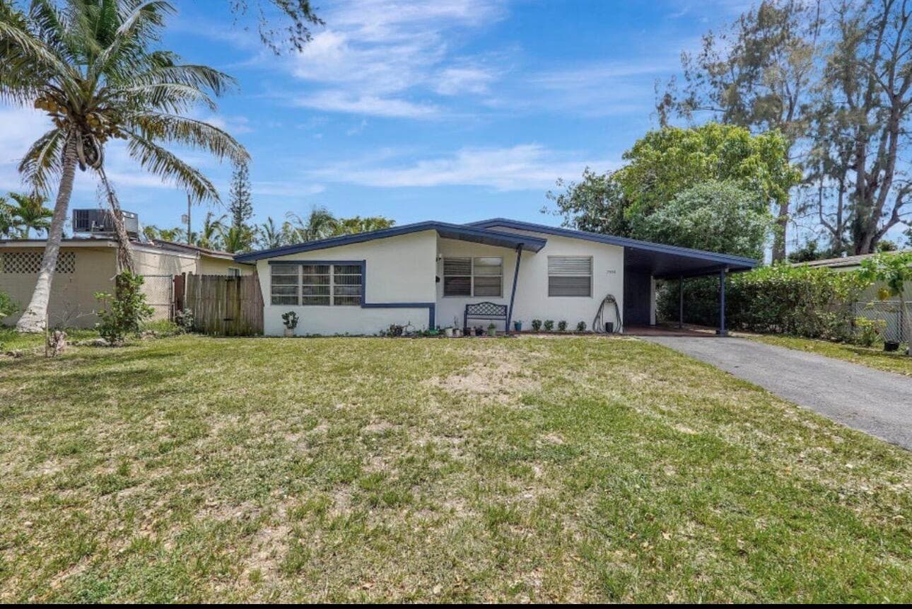 7530 Atlanta Street, Hollywood, FL 33024 — photo 1 of 23