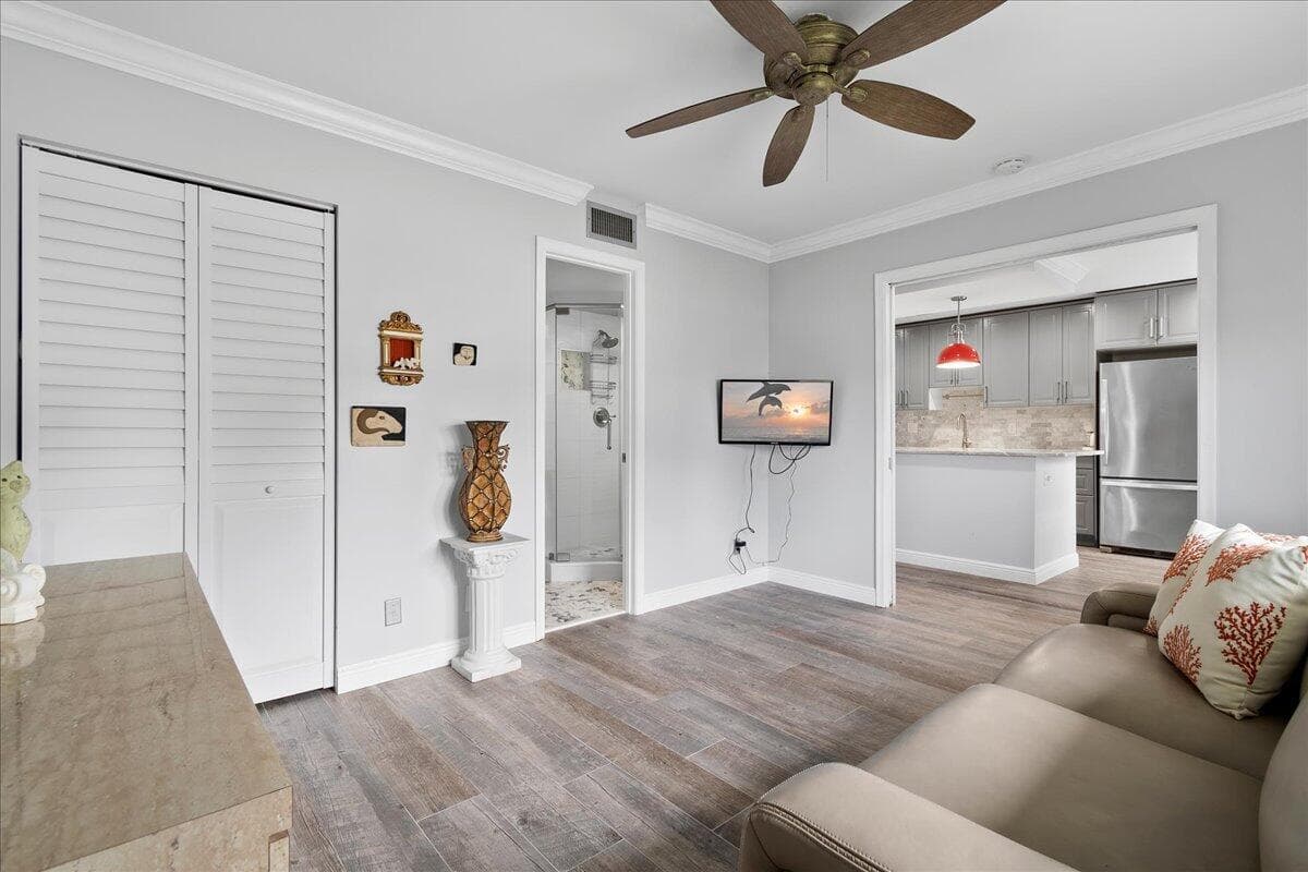 1395 SW 27th Avenue 103, Delray Beach, FL 33445 — photo 13 of 26