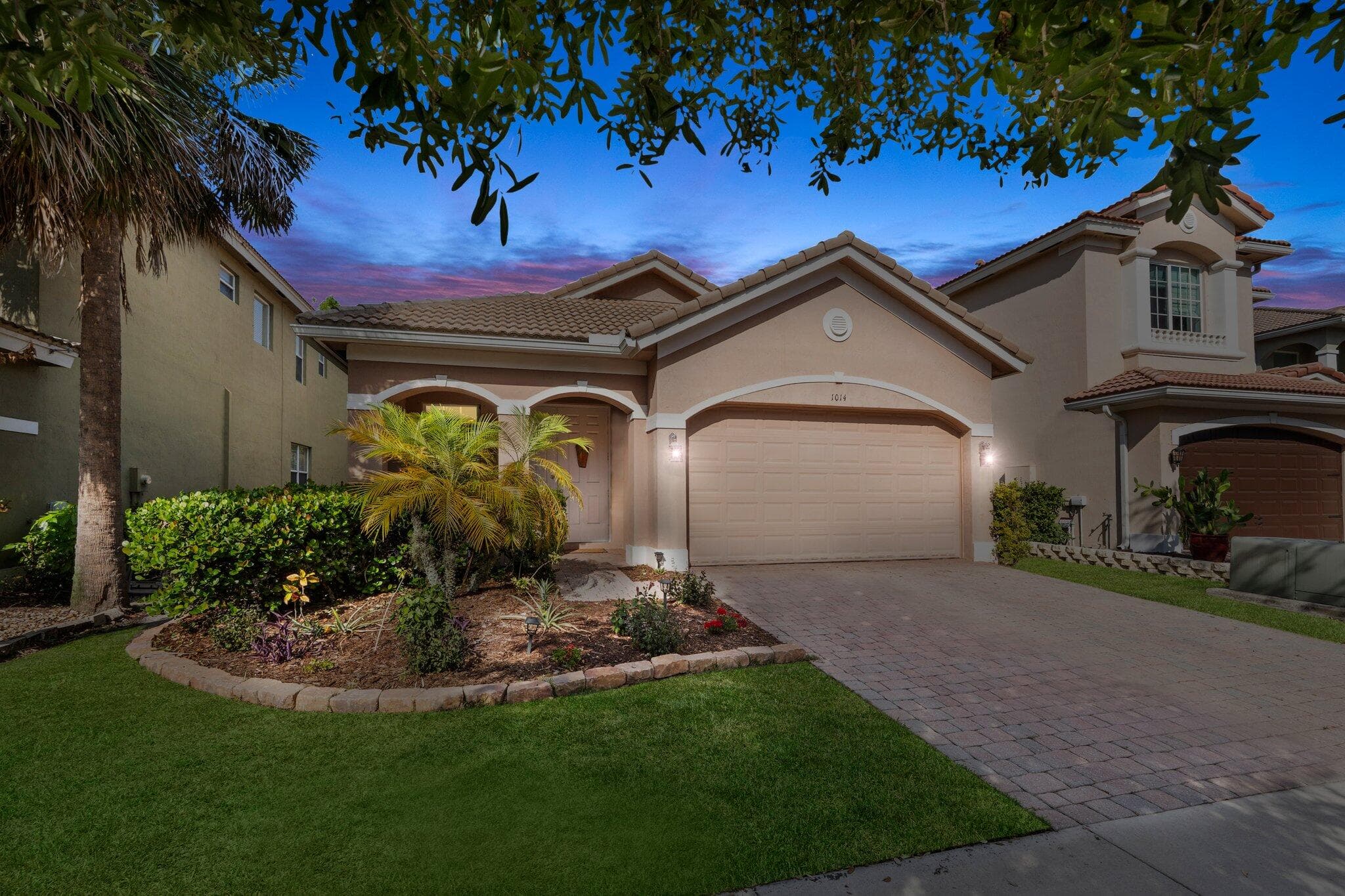 1014 NW Leonardo Circle, Port St. Lucie, FL 34986 — photo 1 of 37