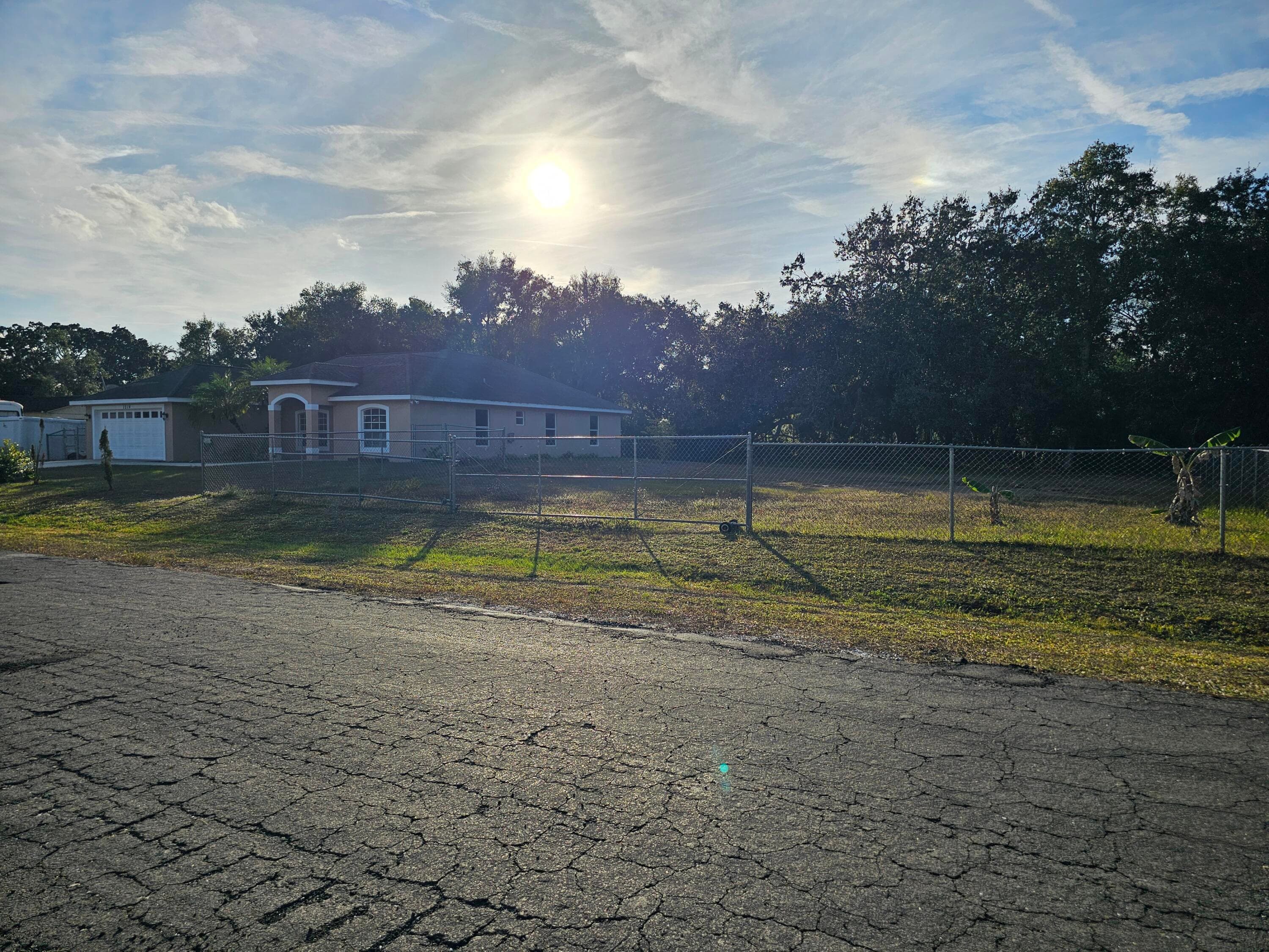 1514 Summer Road, Lake Placid, FL 33852 — photo 10 of 52