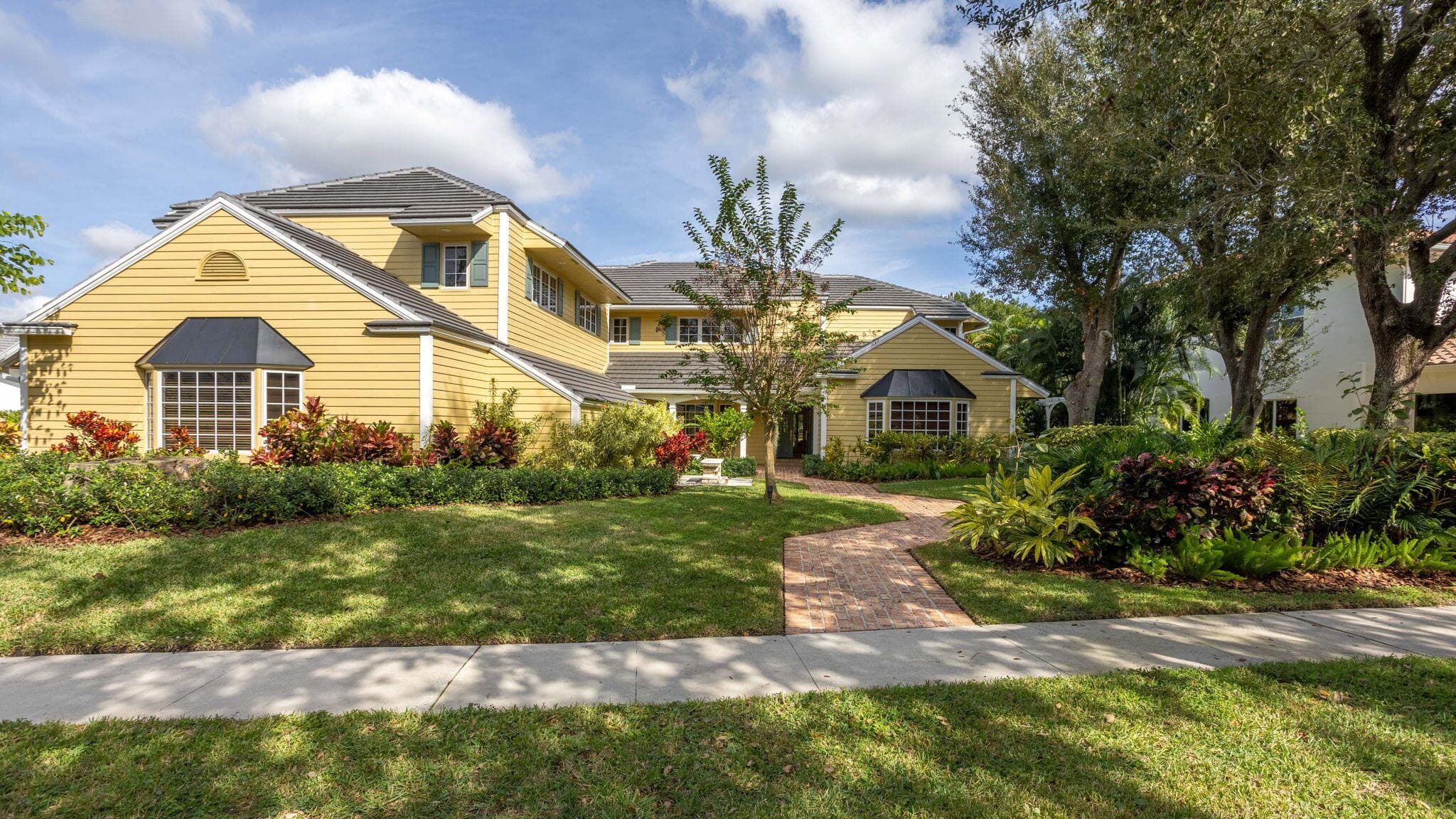 2883 Banyan Boulevard Circle NW, Boca Raton, FL 33431 — photo 1 of 80