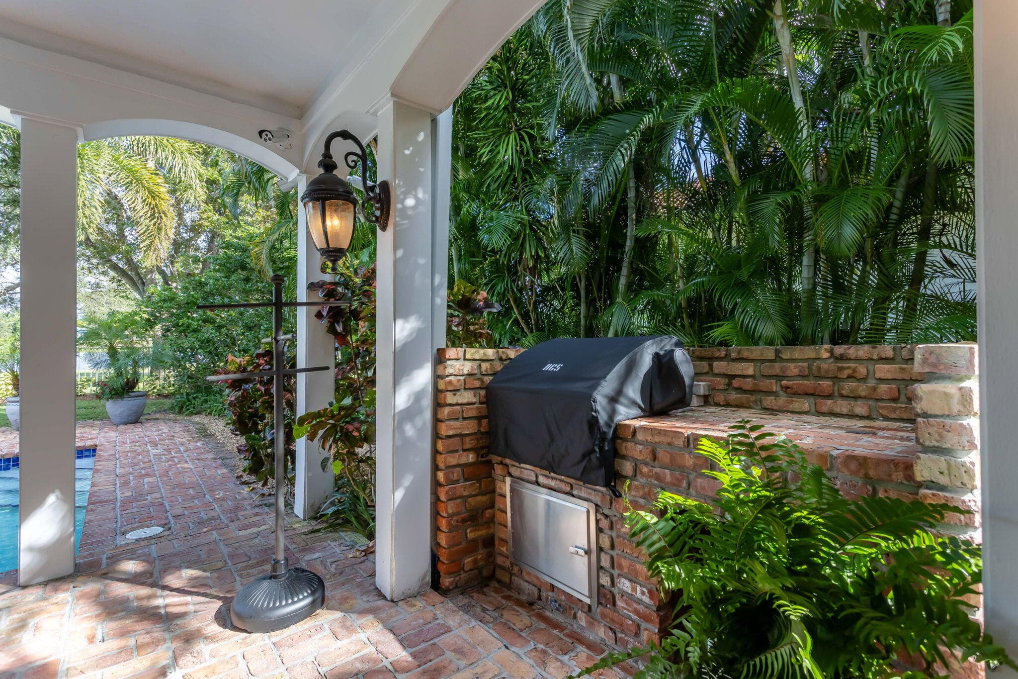 2883 Banyan Boulevard Circle NW, Boca Raton, FL 33431 — photo 10 of 80