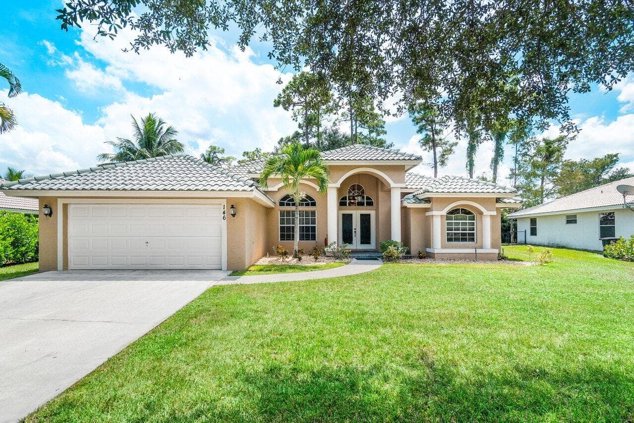 146 Fernwood Crescent, Royal Palm Beach, FL 33411 — photo 3 of 20