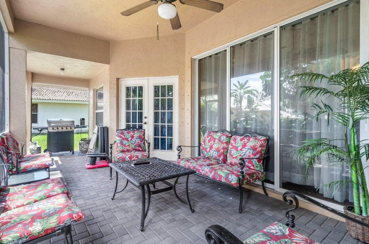 146 Fernwood Crescent, Royal Palm Beach, FL 33411 — photo 18 of 28