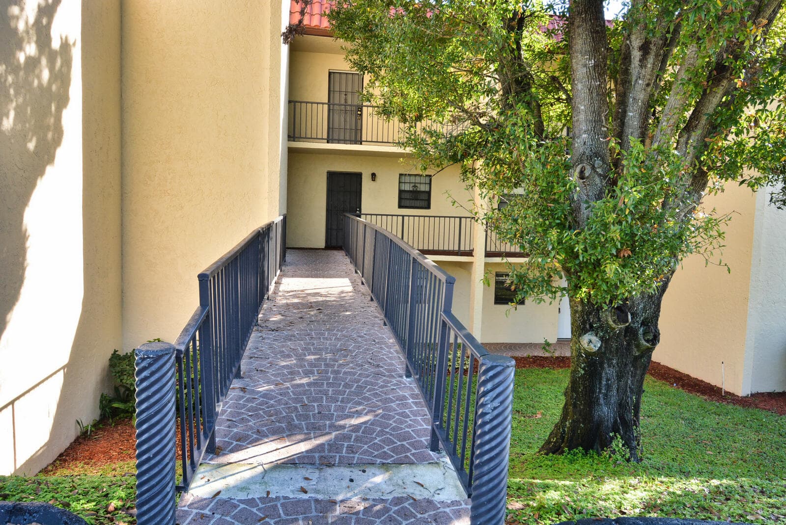 2050 Oleander Boulevard 5-306, Fort Pierce, FL 34950 — photo 39 of 46