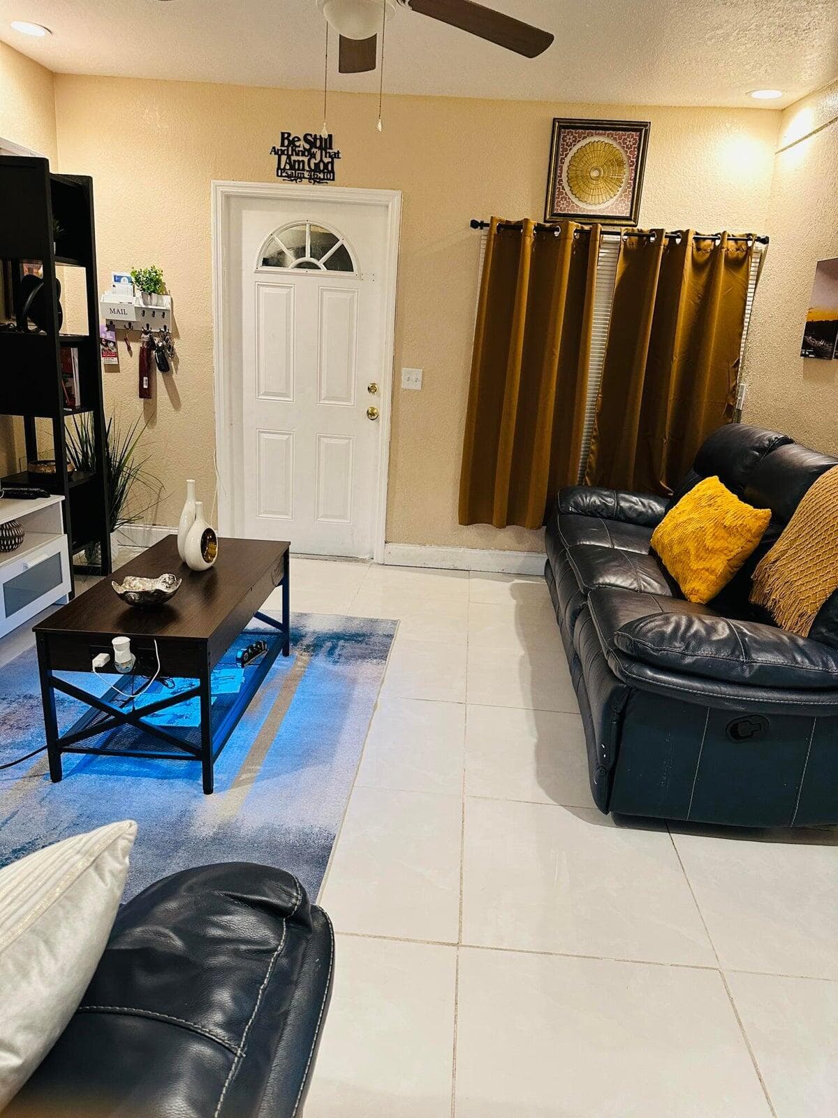 833 Briggs Street Street, West Palm Beach, FL 33405 — photo 7 of 33
