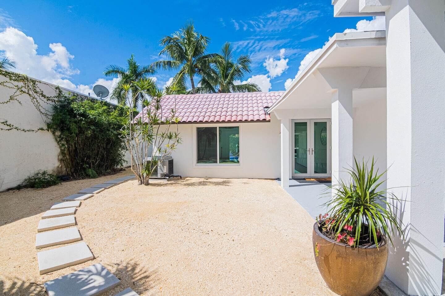 103 W Sandpiper Circle W, Jupiter, FL 33477 — photo 46 of 60