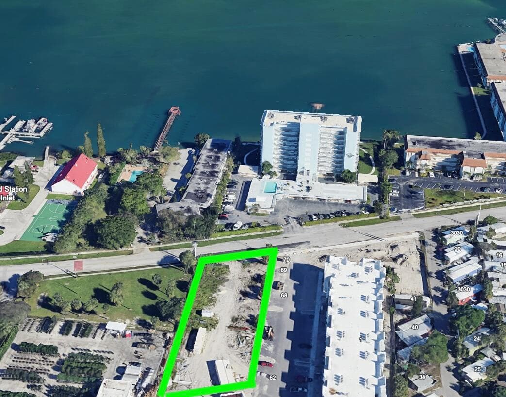 3139 Lake Shore Drive, Riviera Beach, FL 33404 — photo 1 of 4
