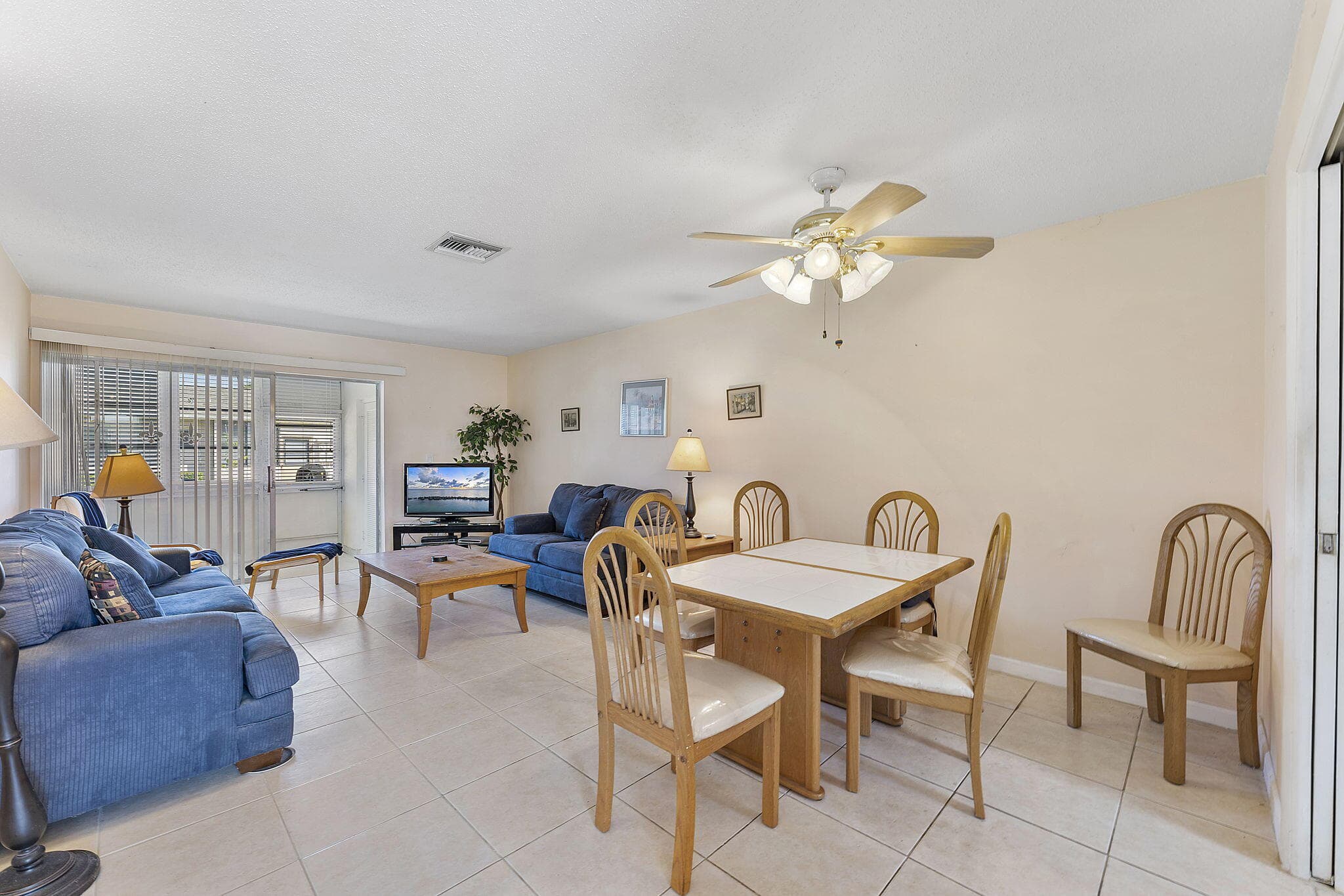 2523 Dudley Drive W H, West Palm Beach, FL 33415 — photo 4 of 21