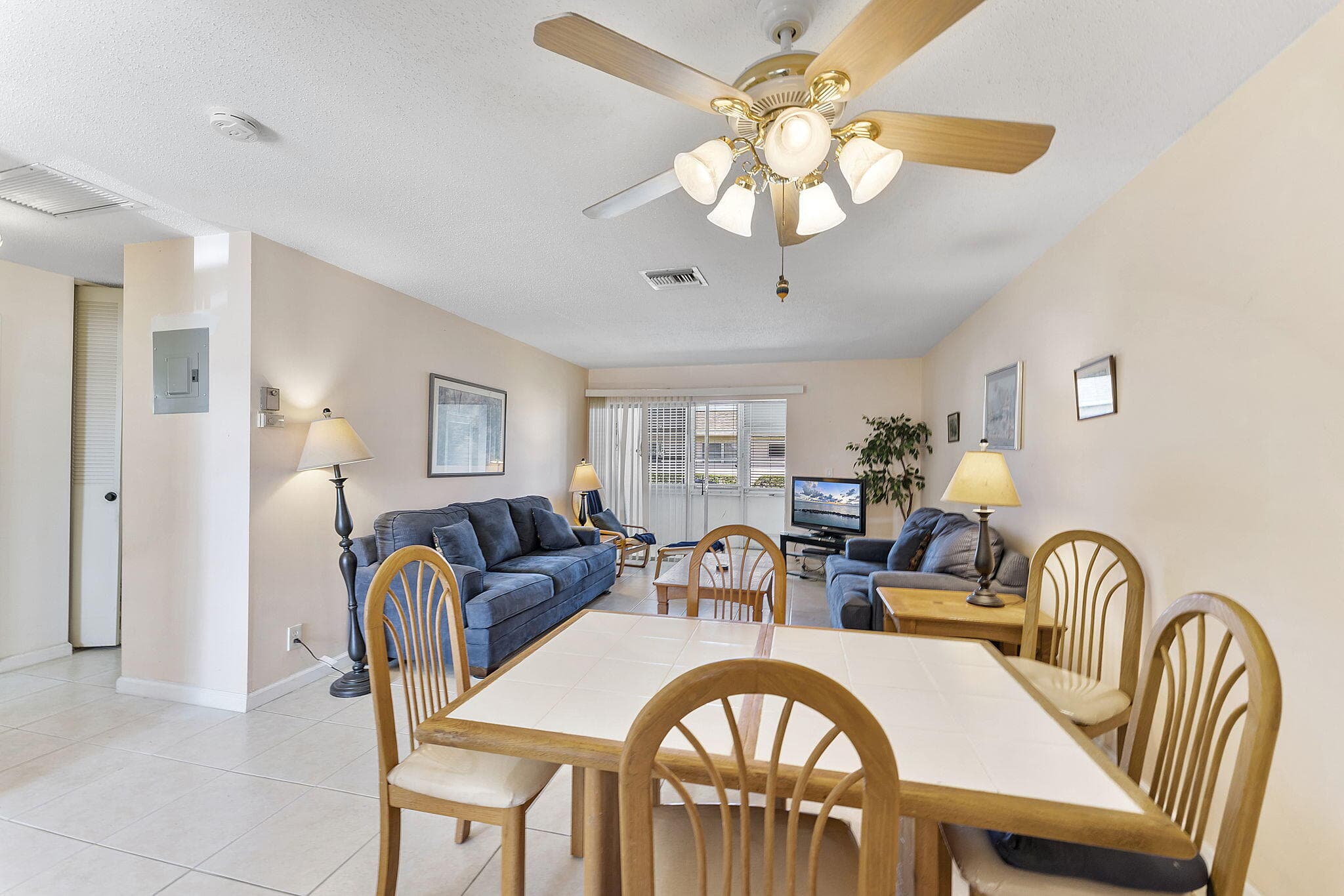 2523 Dudley Drive W H, West Palm Beach, FL 33415 — photo 6 of 21