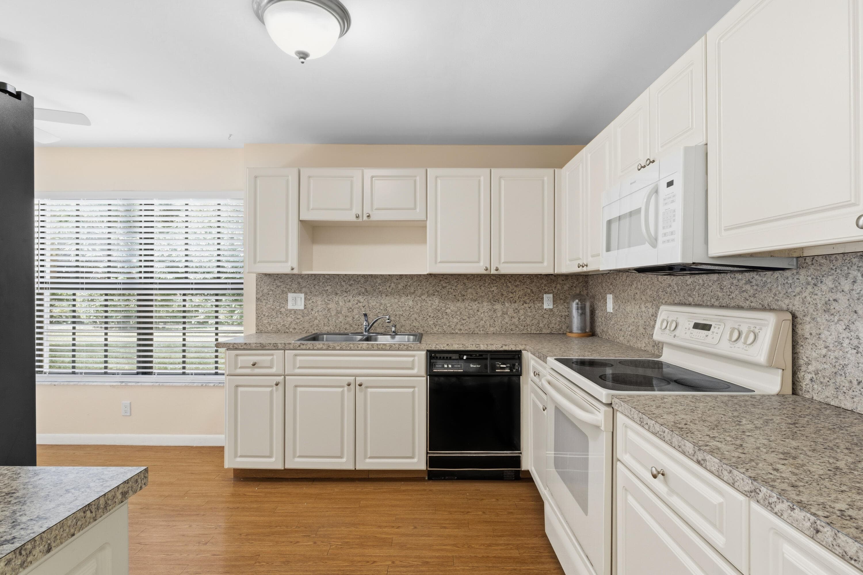 3233 Perimeter Drive 2511, Greenacres, FL 33467 — photo 3 of 39
