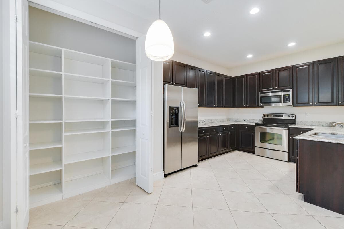 4644 Cadiz Circle, Palm Beach Gardens, FL 33418 — photo 12 of 51