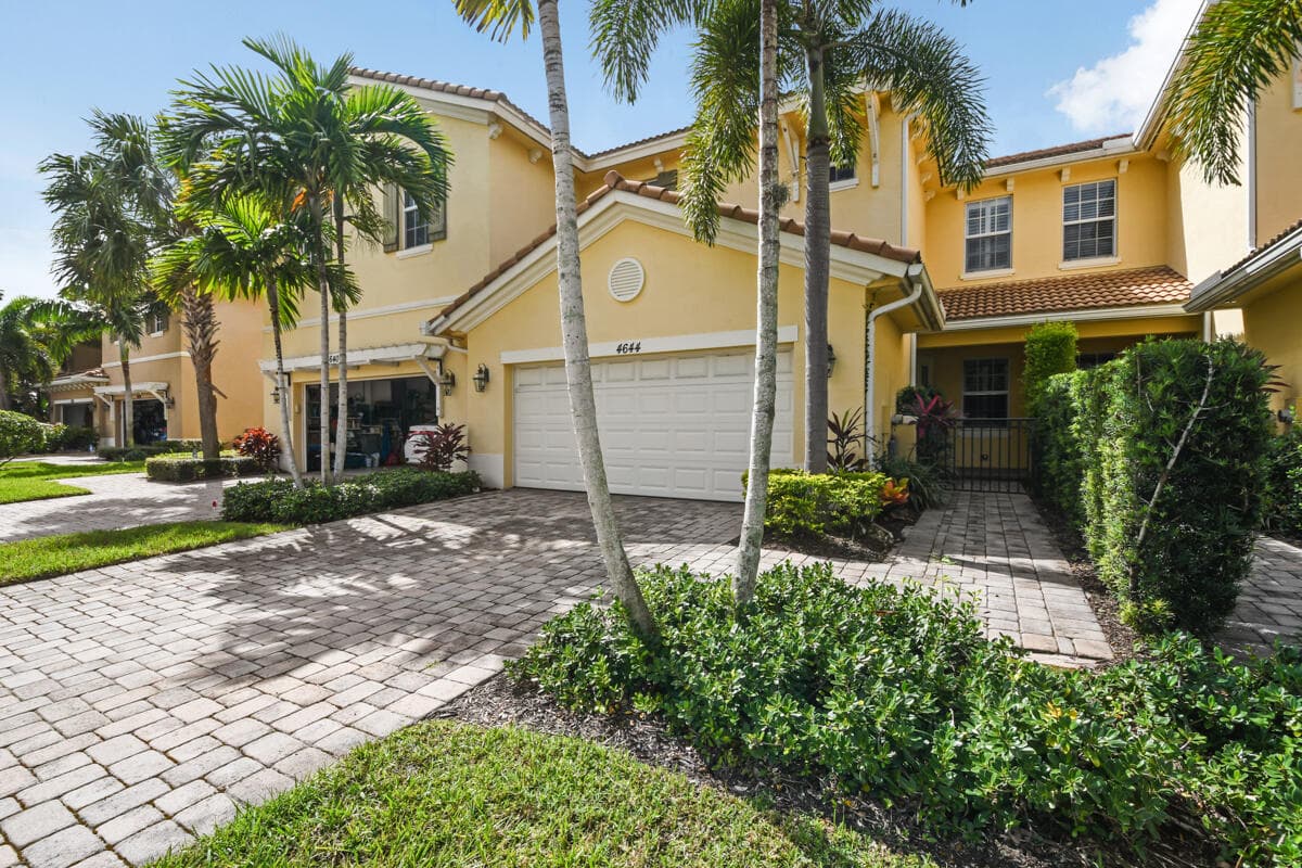4644 Cadiz Circle, Palm Beach Gardens, FL 33418 — photo 1 of 51