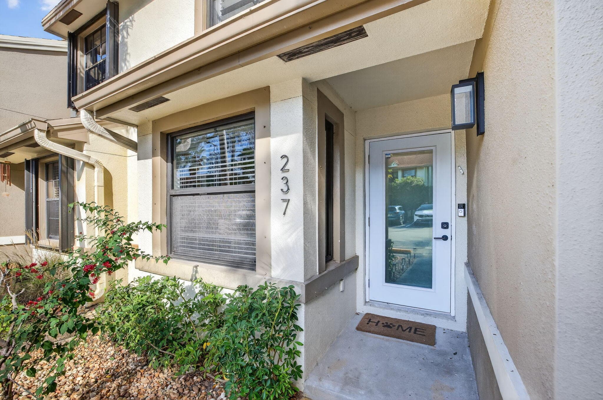 237 City View Drive 237, Fort Lauderdale, FL 33311 — photo 2 of 48