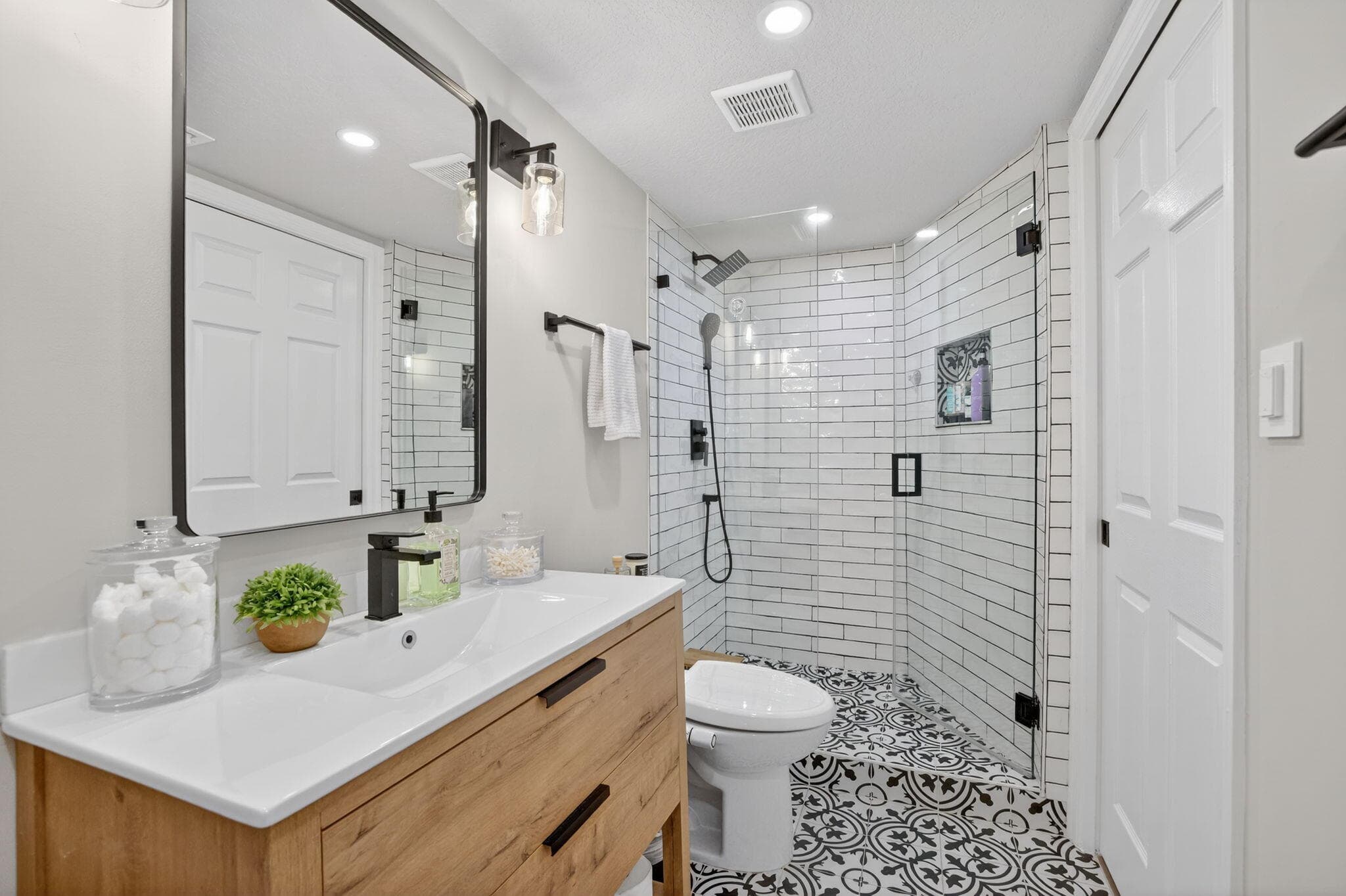 237 City View Drive 237, Fort Lauderdale, FL 33311 — photo 34 of 48