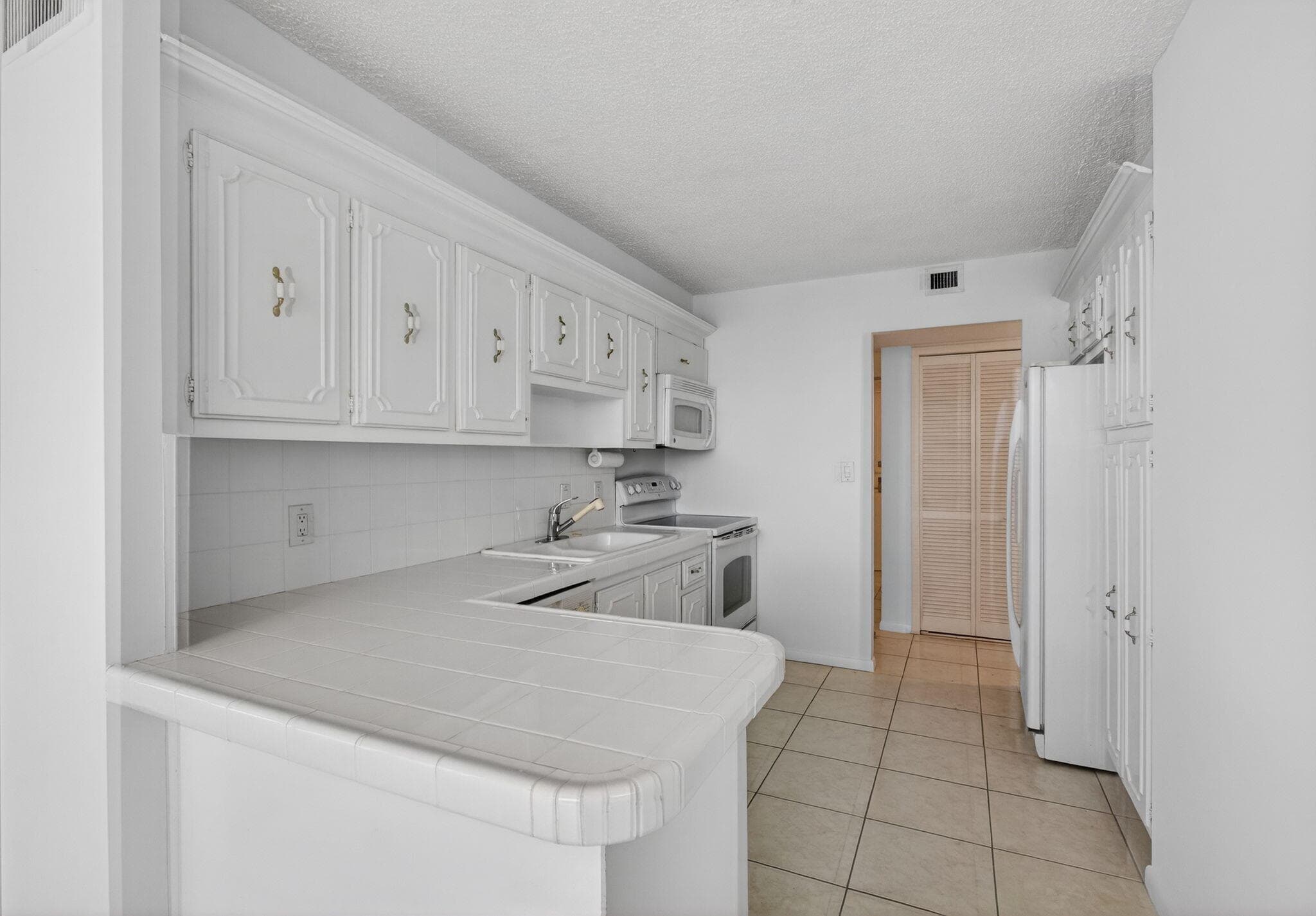 4200 N Ocean Drive 2-1606, Riviera Beach, FL 33404 — photo 22 of 41