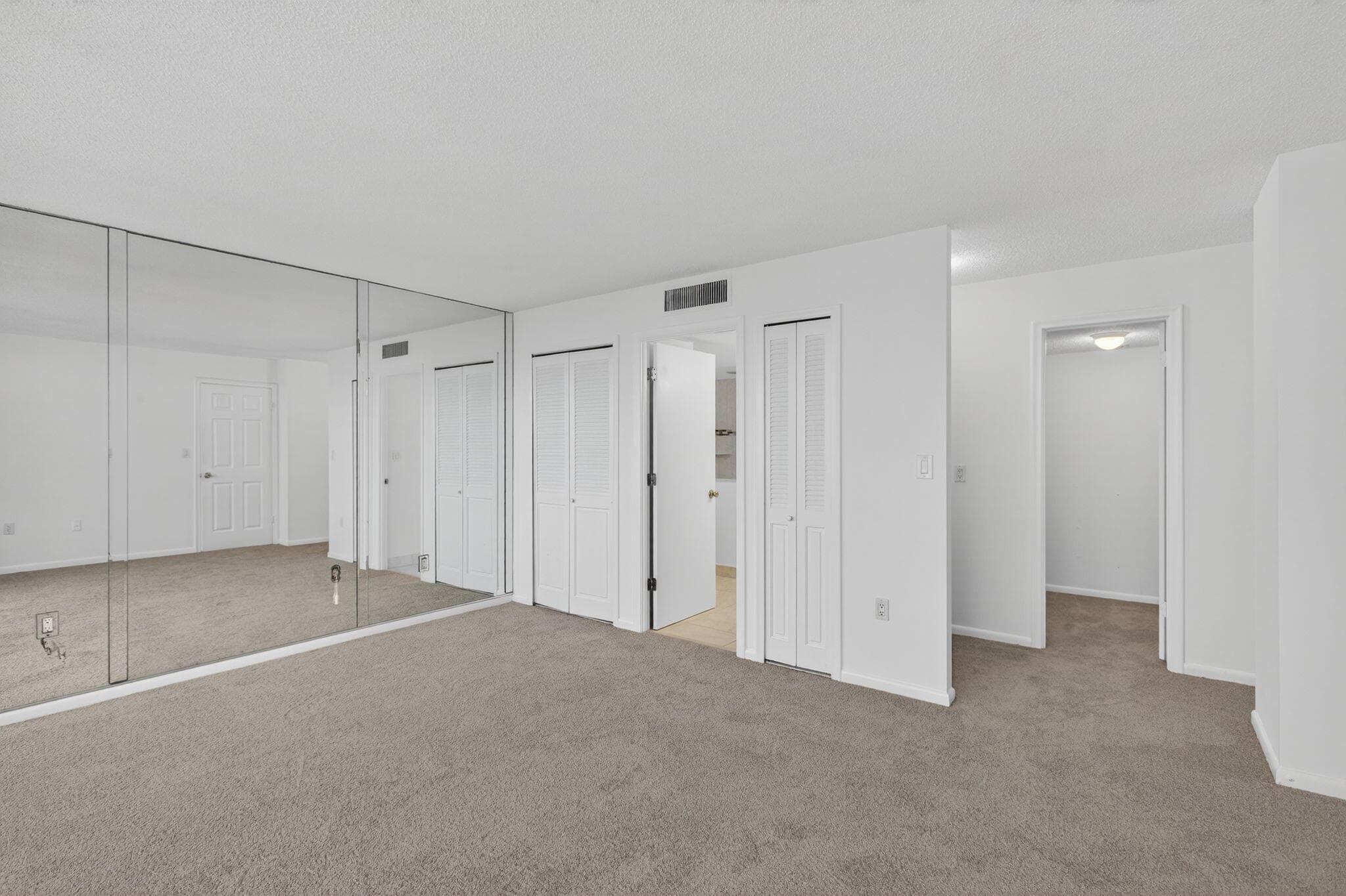 4200 N Ocean Drive 2-1606, Riviera Beach, FL 33404 — photo 15 of 41