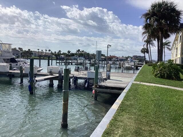 1200 Colonnades Drive 202, Fort Pierce, FL 34949 — photo 3 of 27