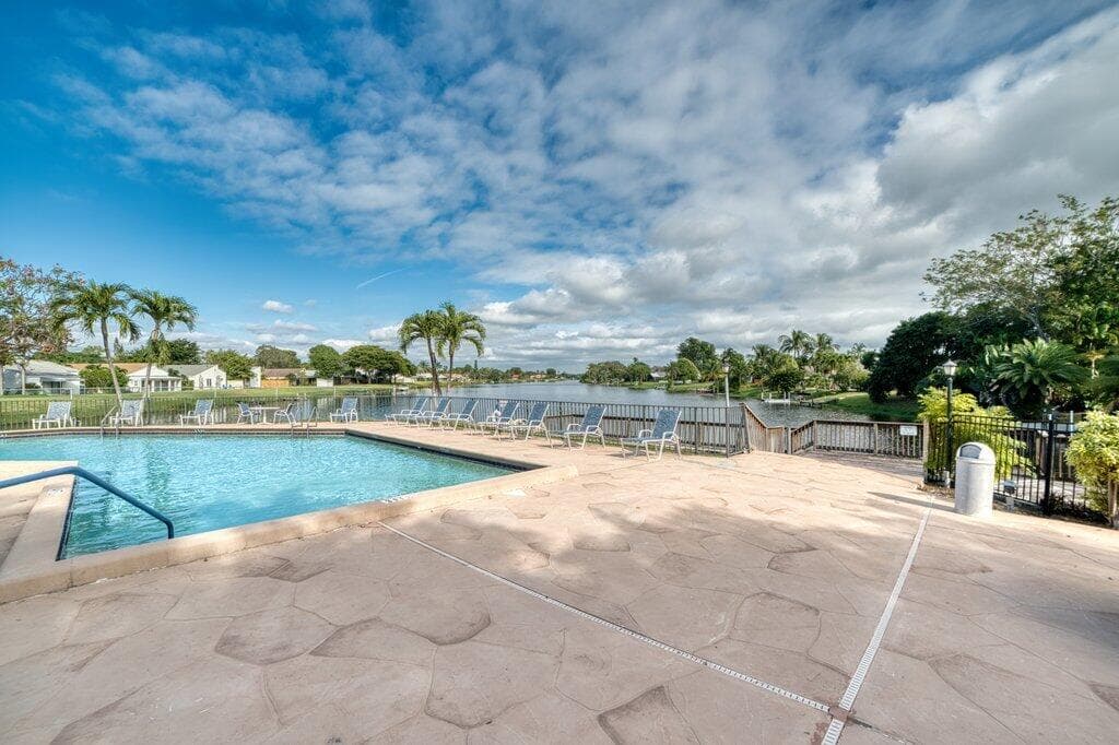 905 NW 22nd Avenue, Delray Beach, FL 33445 — photo 36 of 37