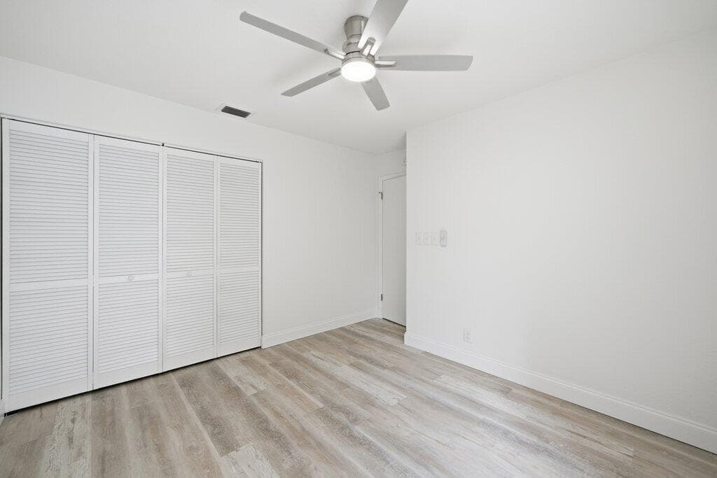 905 NW 22nd Avenue, Delray Beach, FL 33445 — photo 15 of 37