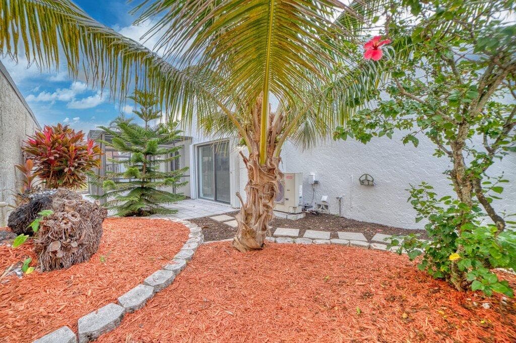 905 NW 22nd Avenue, Delray Beach, FL 33445 — photo 34 of 37