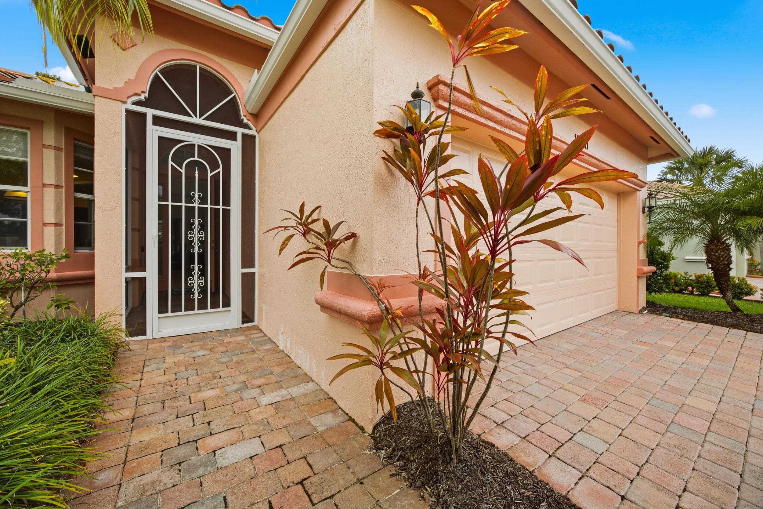 11200 SW Birch Tree Circle, Port St. Lucie, FL 34987 — photo 1 of 37