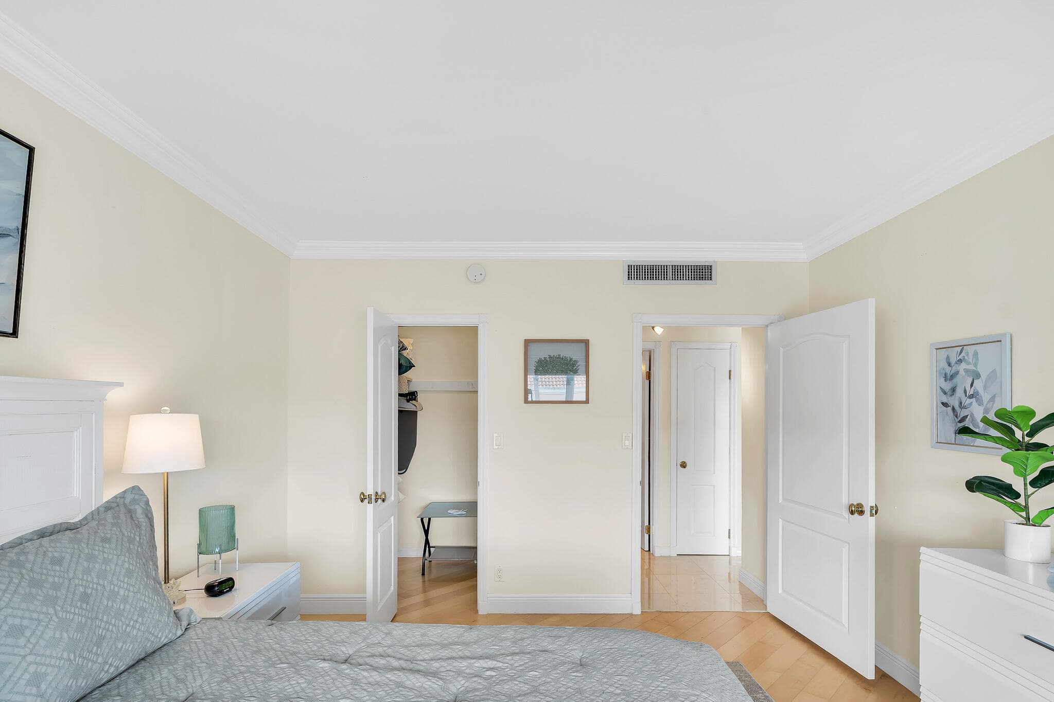 250 N Bradley Place 402, Palm Beach, FL 33480 — photo 30 of 38
