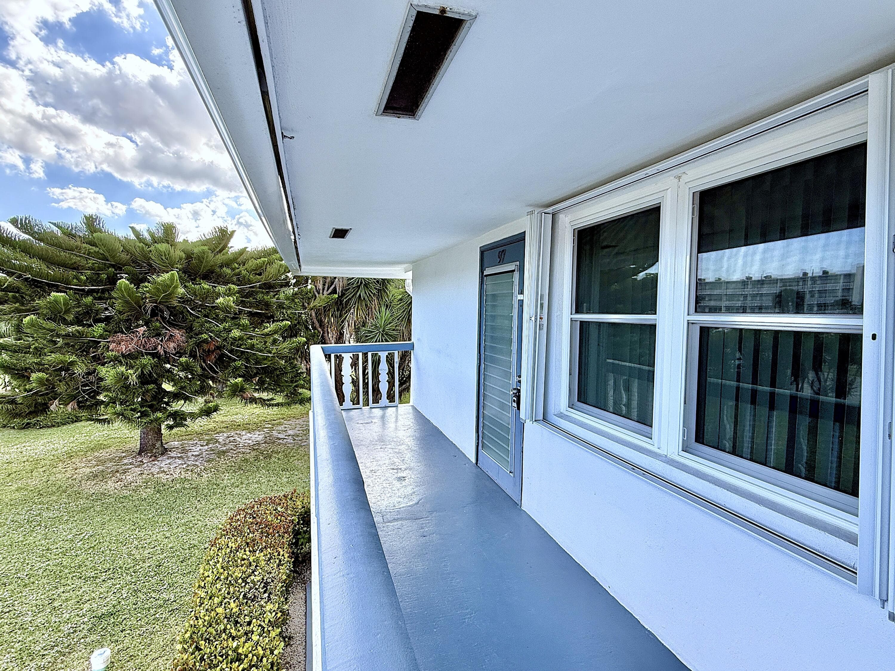 97 Harwood I 97, Deerfield Beach, FL 33442 — photo 1 of 64
