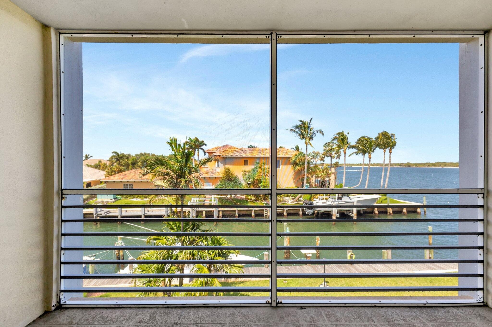 105 Paradise Harbour Boulevard 307, North Palm Beach, FL 33408 — photo 2 of 29