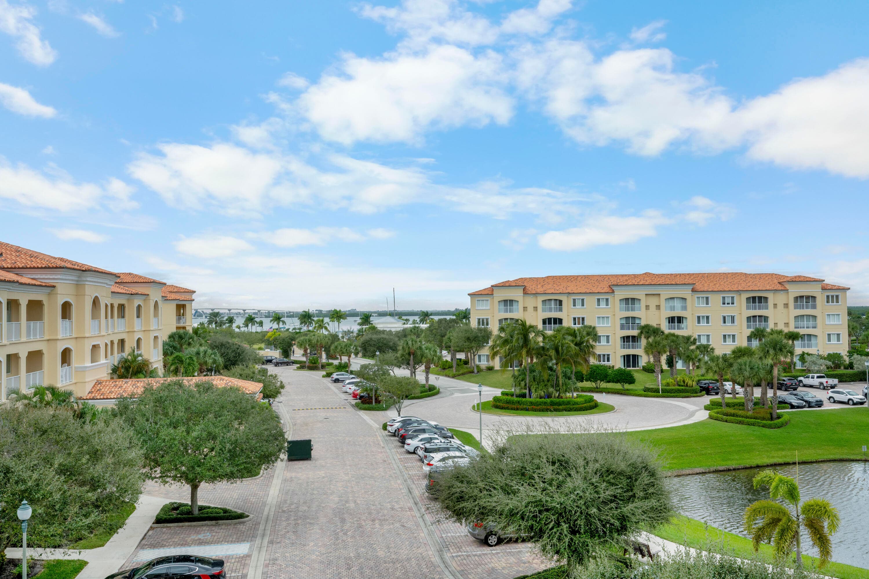 8 Harbour Isle Drive E Ph5, Fort Pierce, FL 34949 — photo 27 of 43