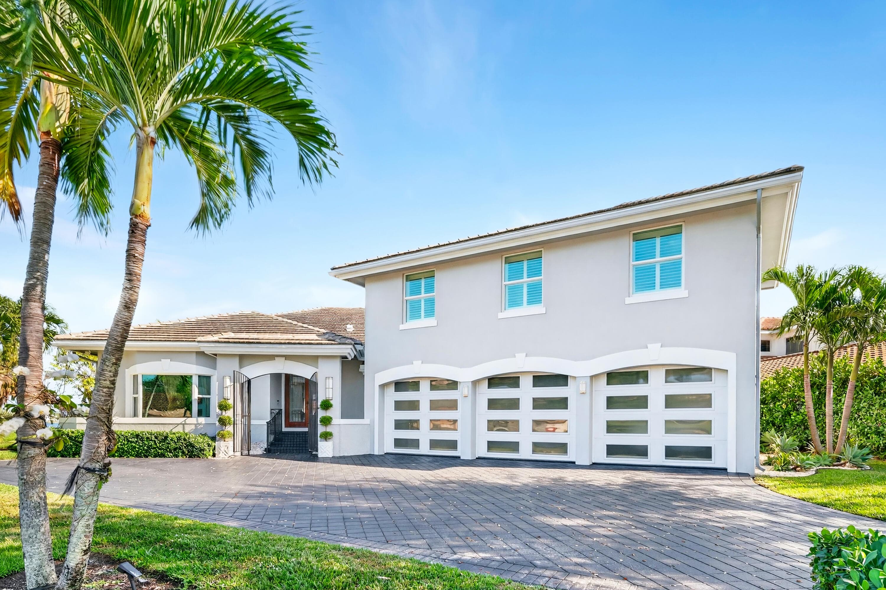 6 Cloister Circle, West Palm Beach, FL 33401 — photo 1 of 51