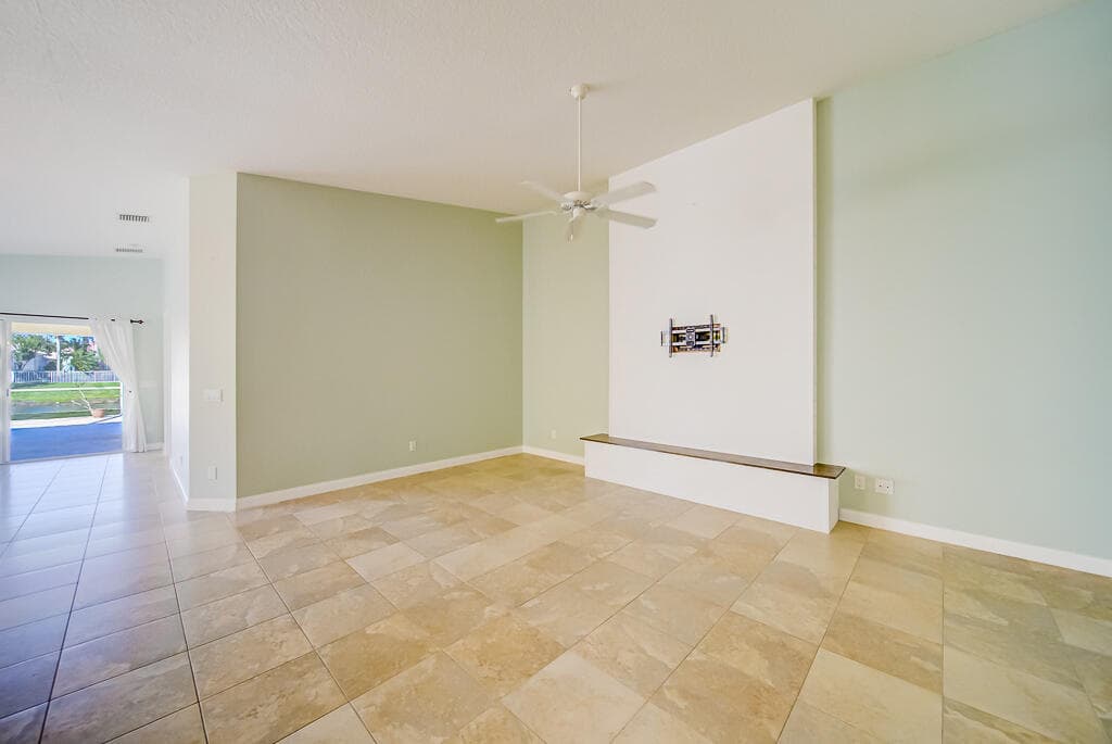 8199 Saint Johns Court, Wellington, FL 33414 — photo 10 of 46