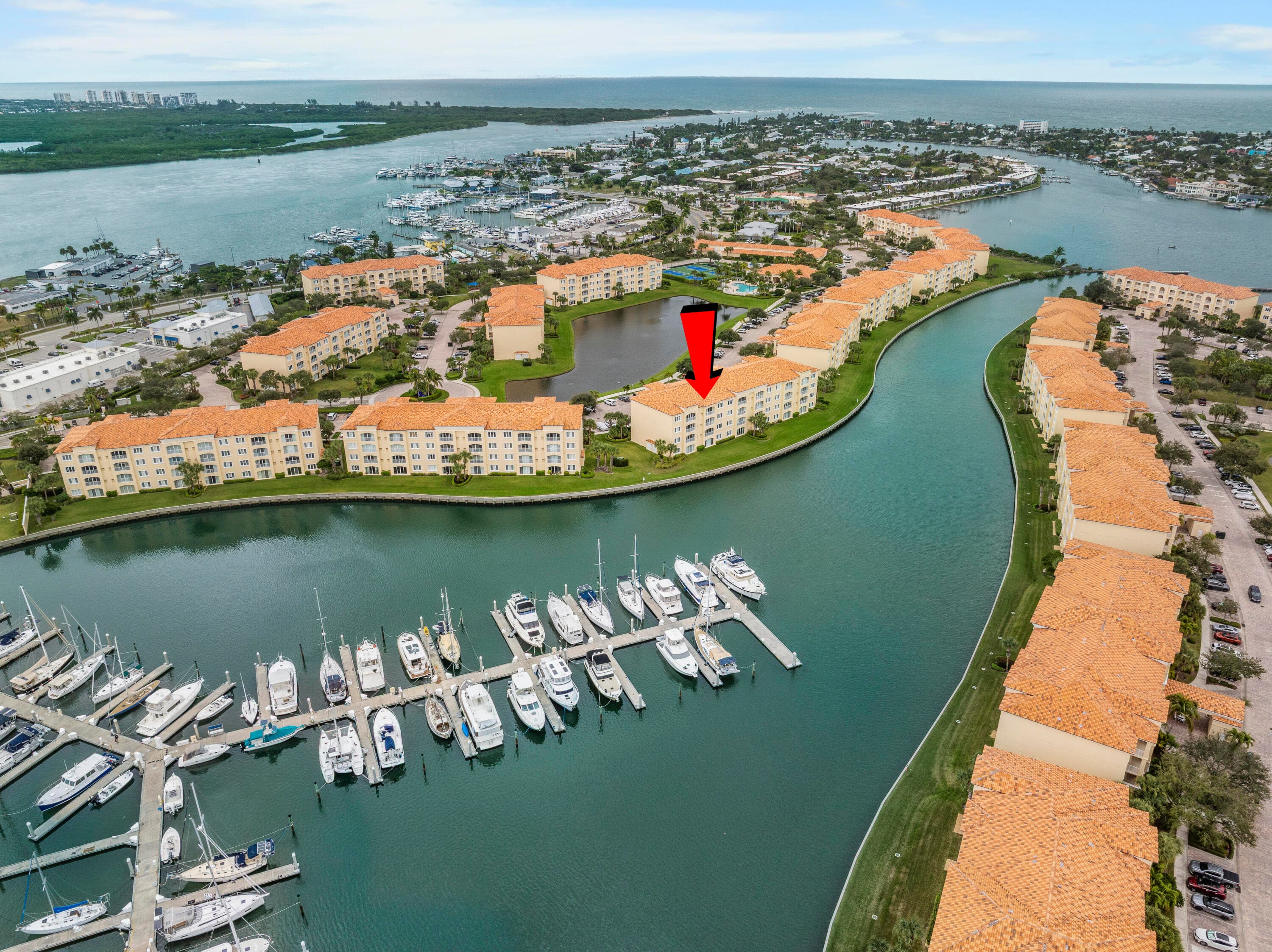 8 Harbour Isle Drive E Ph5, Fort Pierce, FL 34949 — photo 37 of 43