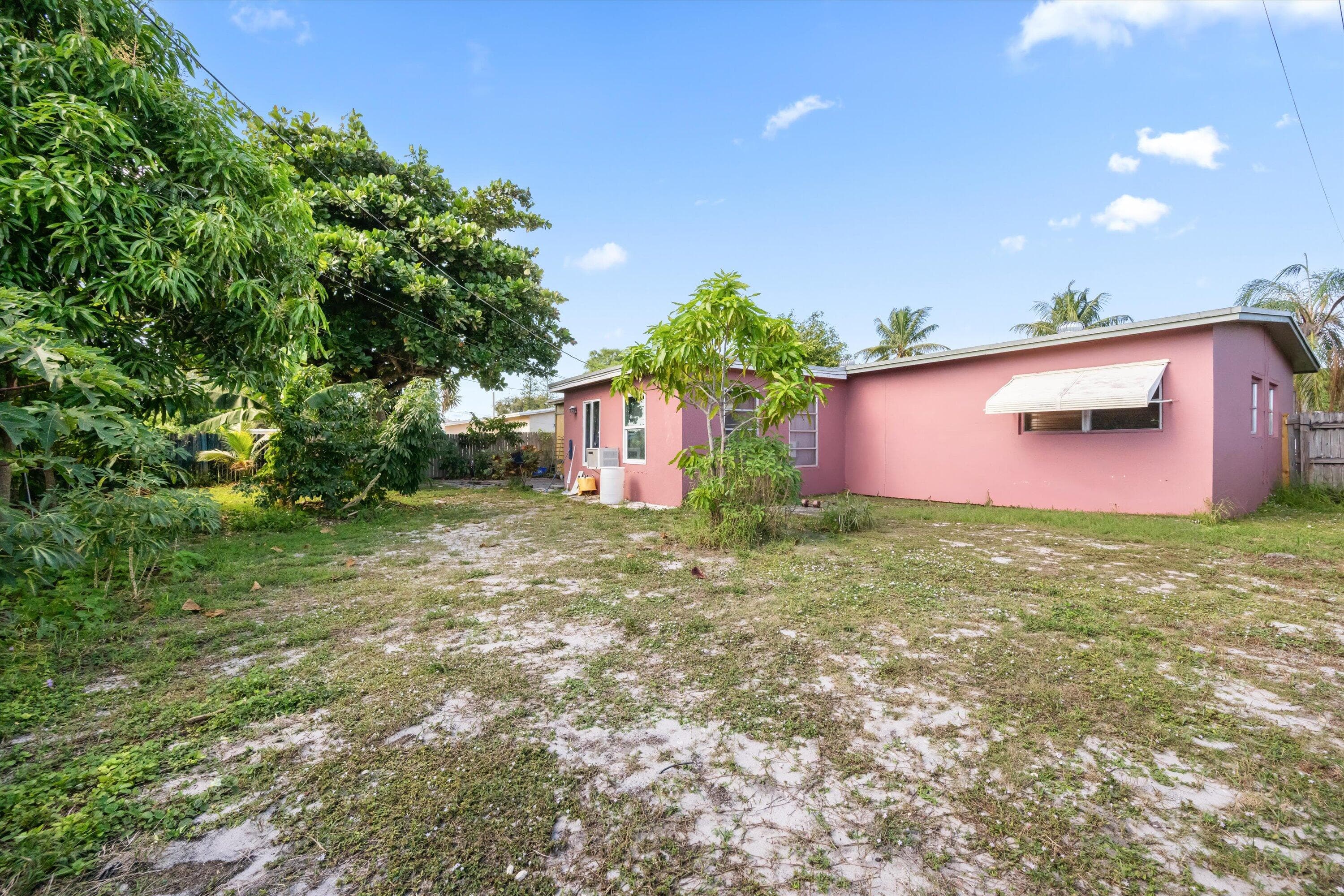 1408 W Broome Street, Lantana, FL 33462 — photo 33 of 35