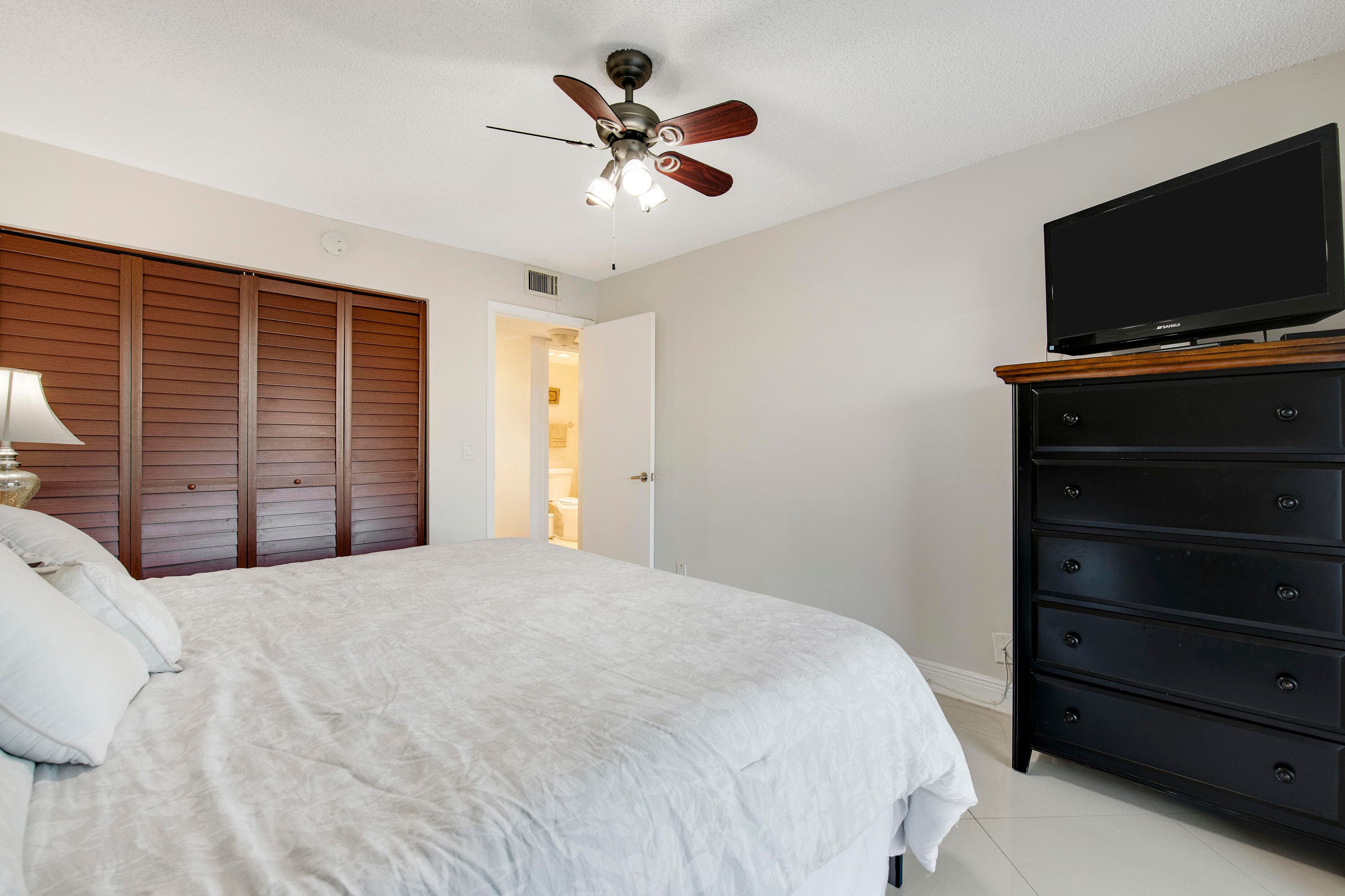 3100 Springdale Boulevard 314, Palm Springs, FL 33461 — photo 14 of 27
