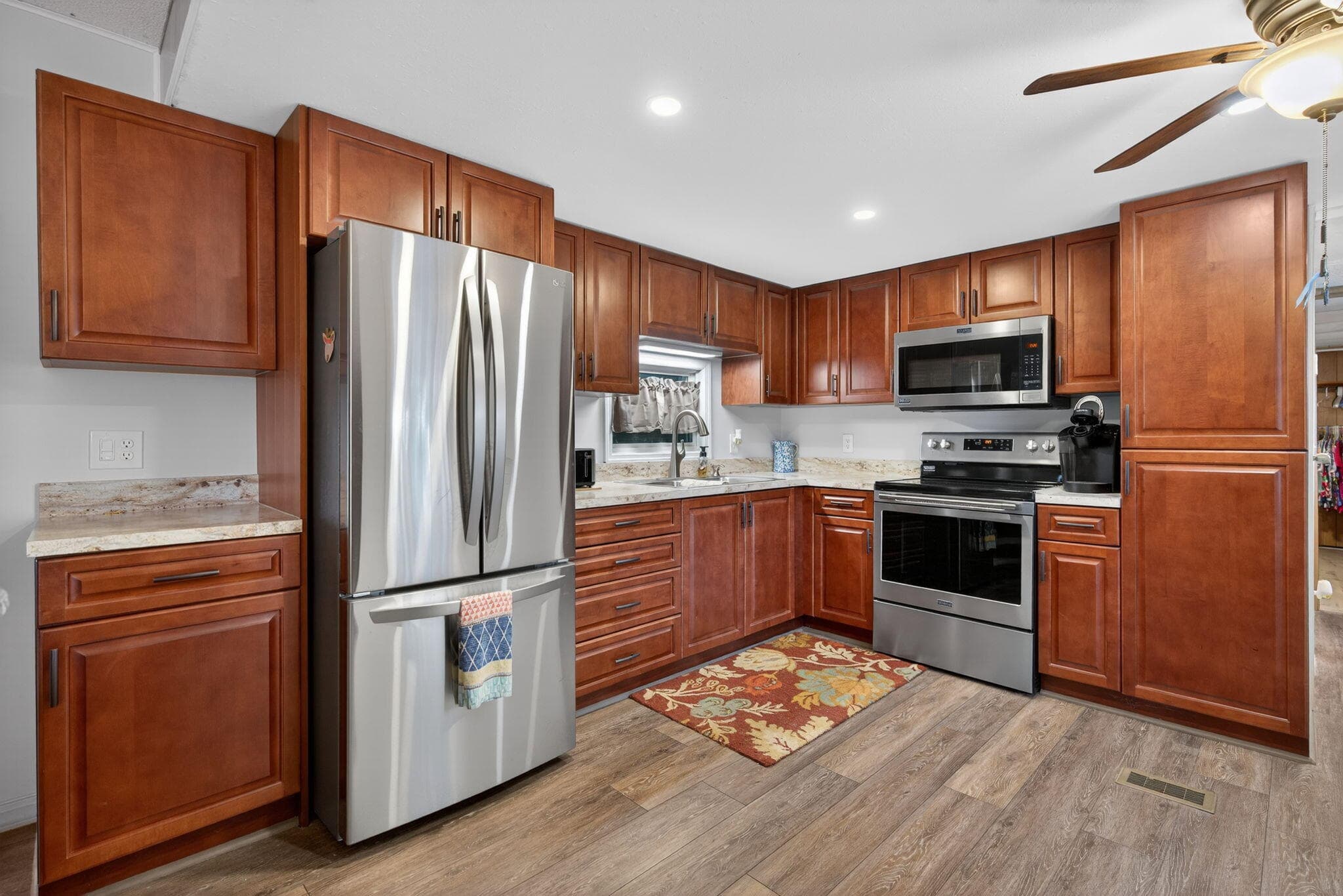 11055 SE Federal Highway 34, Hobe Sound, FL 33455 — photo 4 of 36