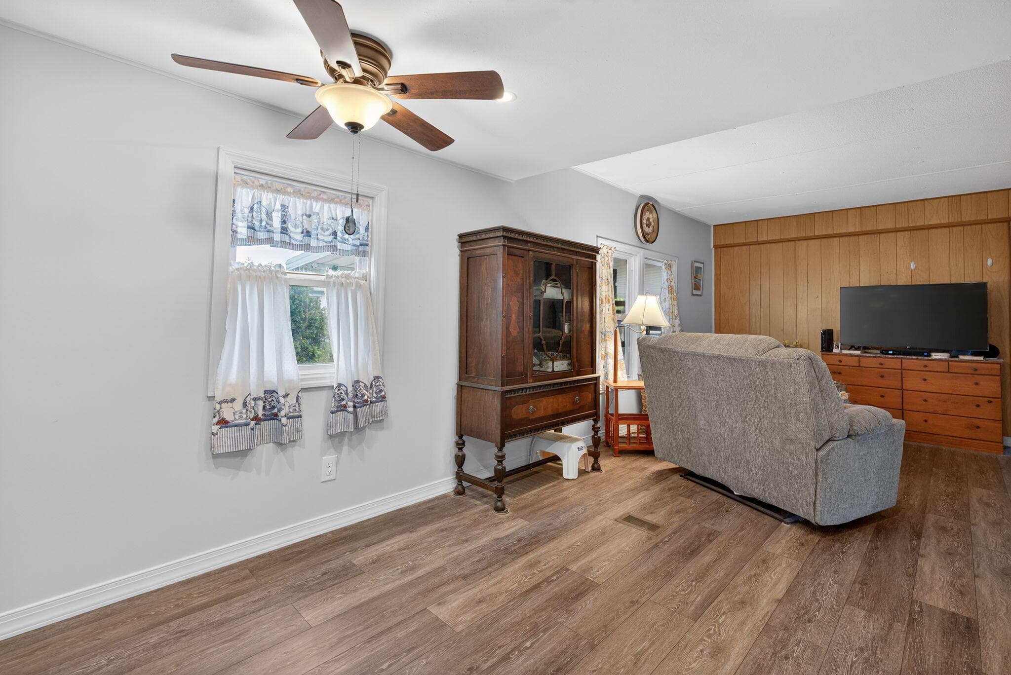 11055 SE Federal Highway 34, Hobe Sound, FL 33455 — photo 24 of 36