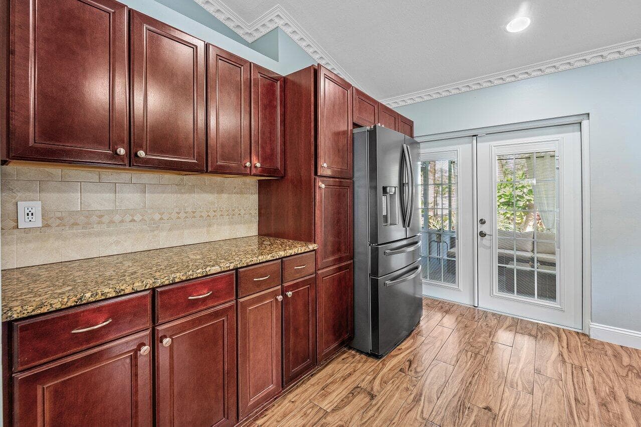 5418 Club Circle, Haverhill, FL 33415 — photo 5 of 28