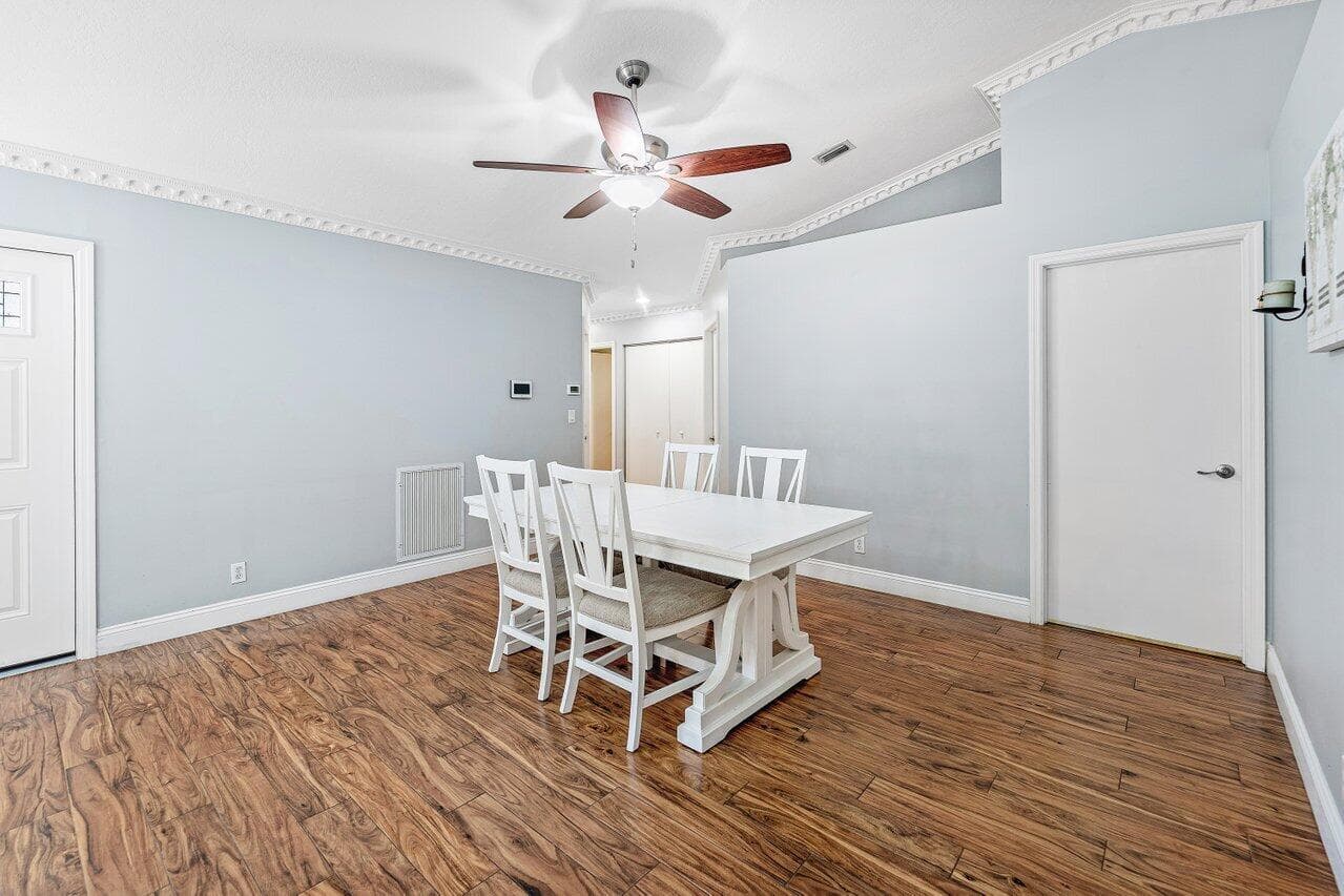 5418 Club Circle, Haverhill, FL 33415 — photo 7 of 28